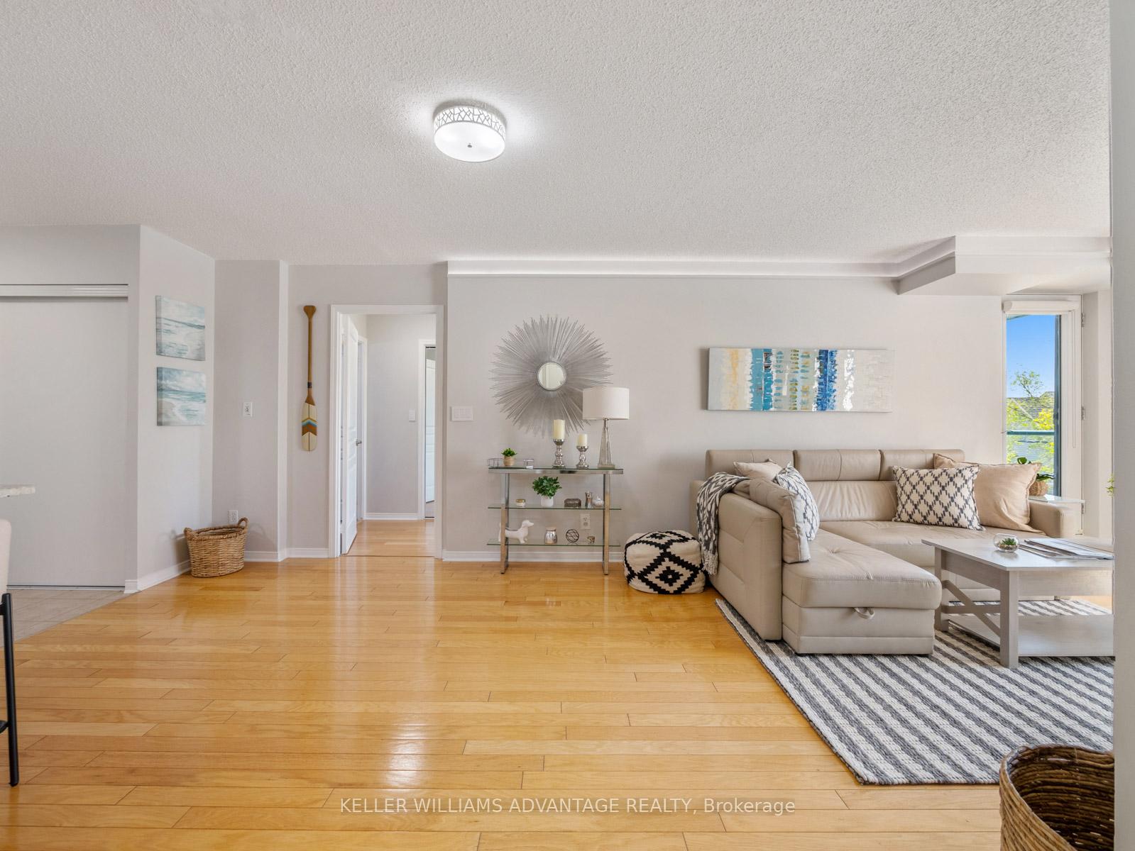 Photo 14 of Unit 424, 1733 Queen Street E, Toronto, The Beaches — HOMEH