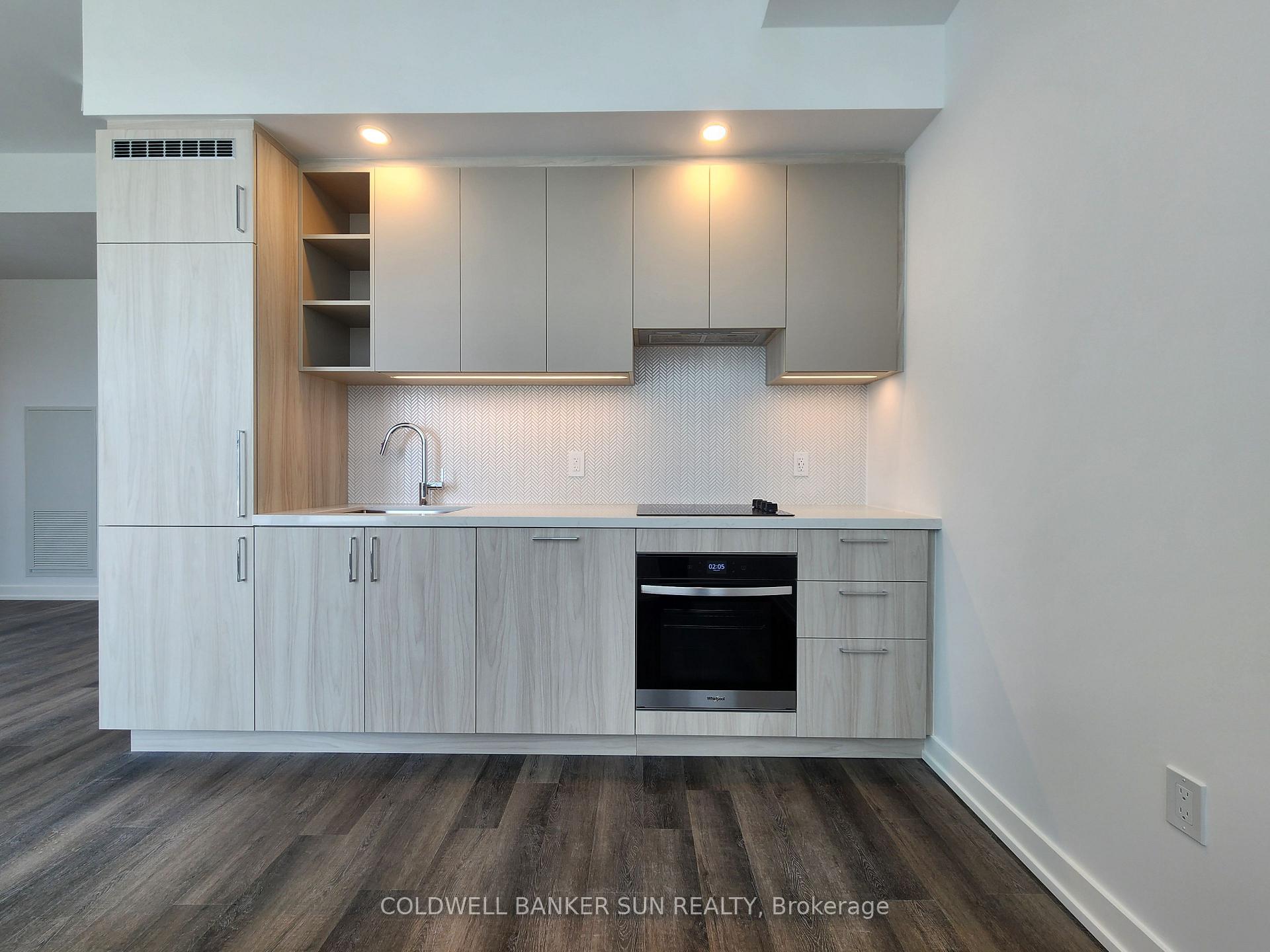 Photo 3 of Unit 612A, 2851 Highway 7 Road, Vaughan, Vaughan Corporate Centre — HOMEH