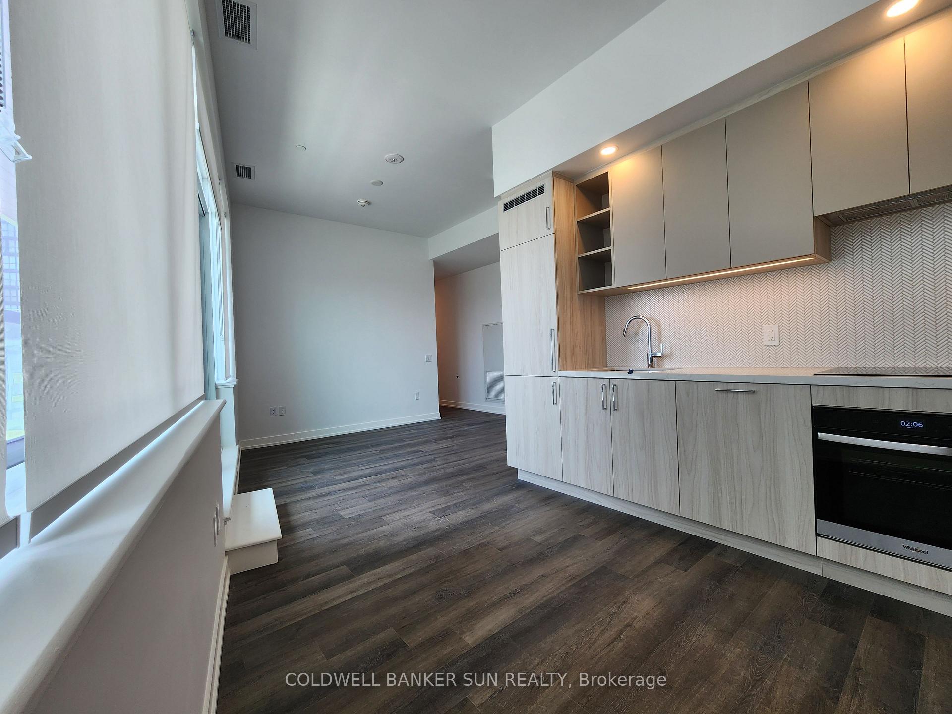 Photo 5 of Unit 612A, 2851 Highway 7 Road, Vaughan, Vaughan Corporate Centre — HOMEH