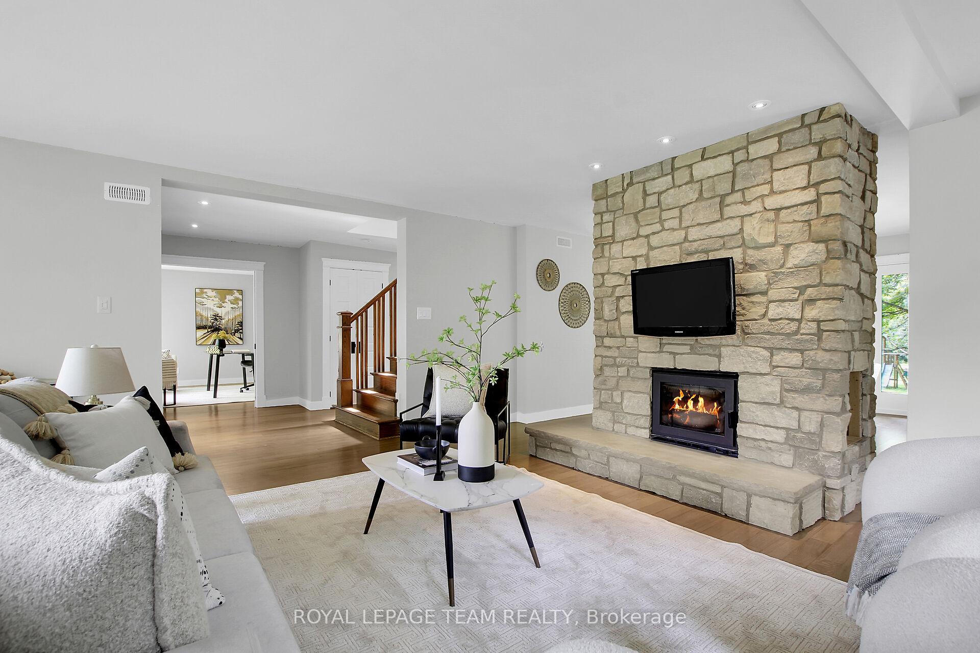 Photo 19 of 1724 Century Road E, Ottawa, Manotick South to Roger Stevens — HOMEH
