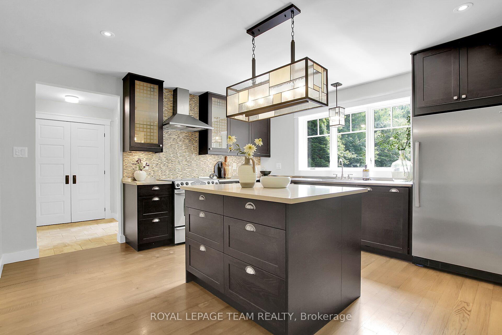 Photo 27 of 1724 Century Road E, Ottawa, Manotick South to Roger Stevens — HOMEH