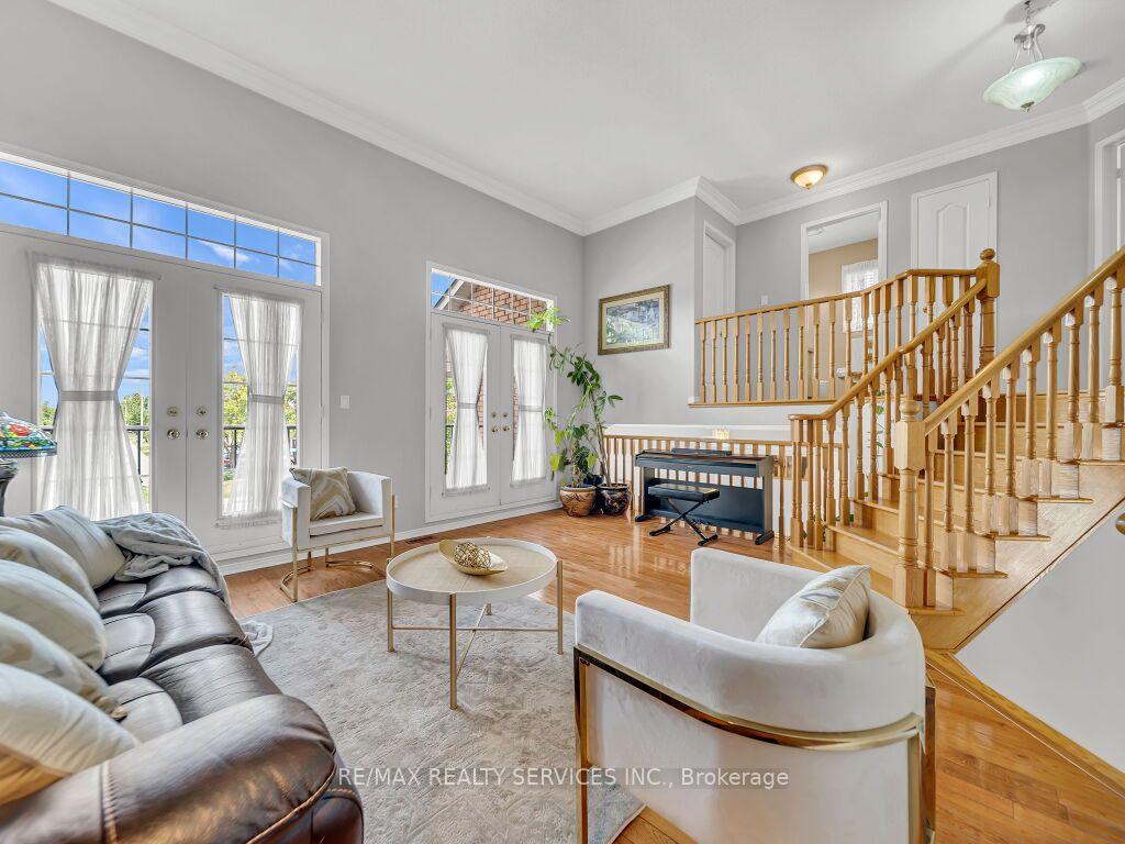 Photo 22 of 32 Brentcliff Drive, Brampton, Fletcher's Meadow — HOMEH