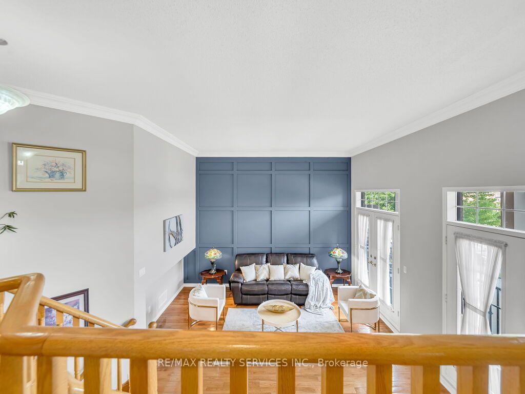 Photo 25 of 32 Brentcliff Drive, Brampton, Fletcher's Meadow — HOMEH