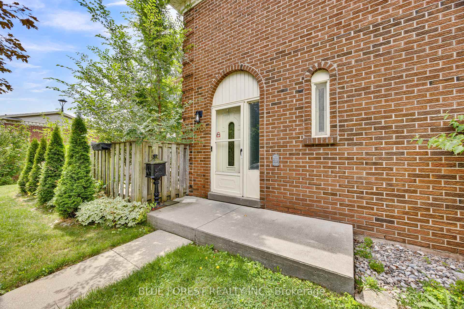 Photo of Unit 28, 408 Homestead Court