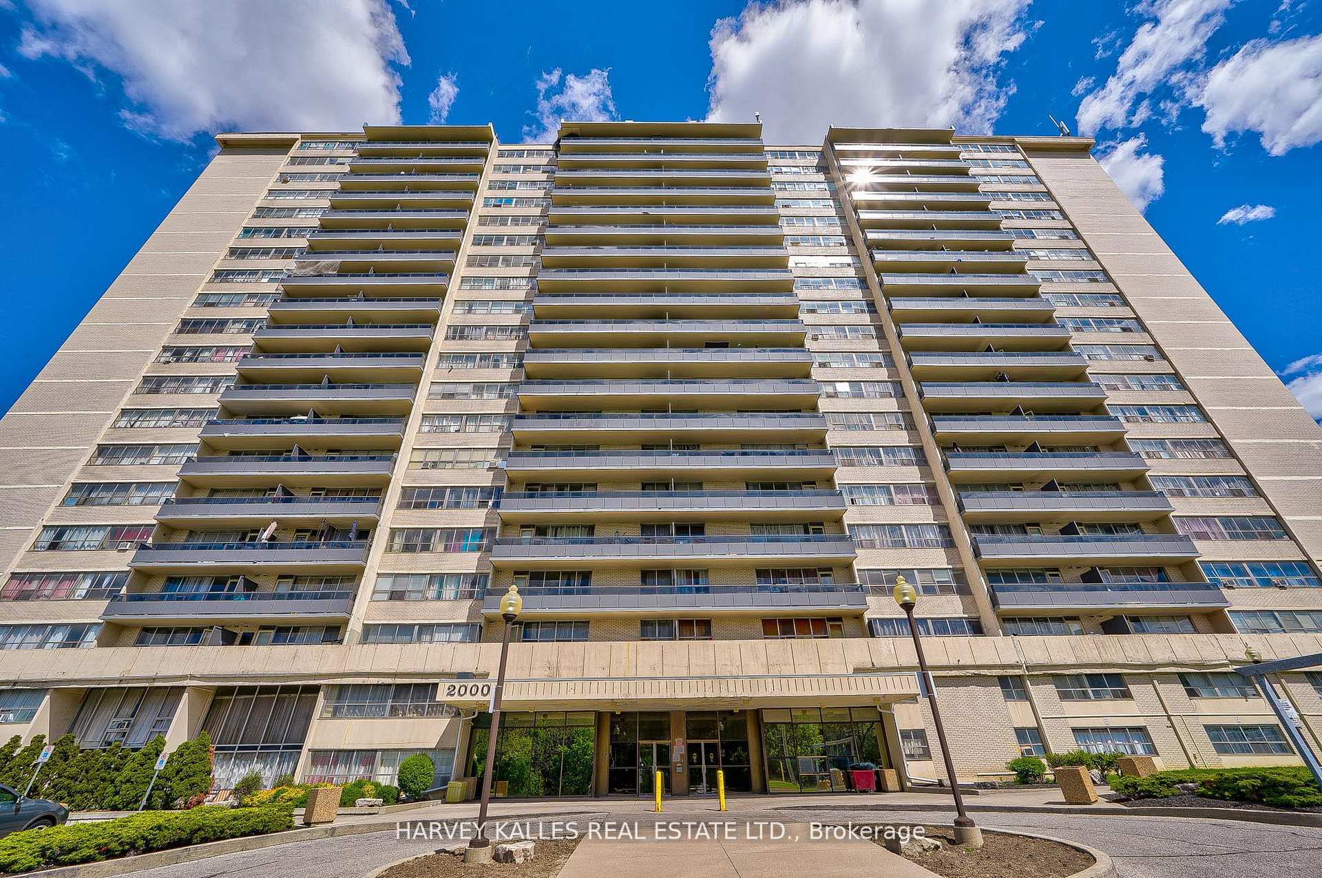Photo of Unit 501, 2000 Sheppard Avenue W