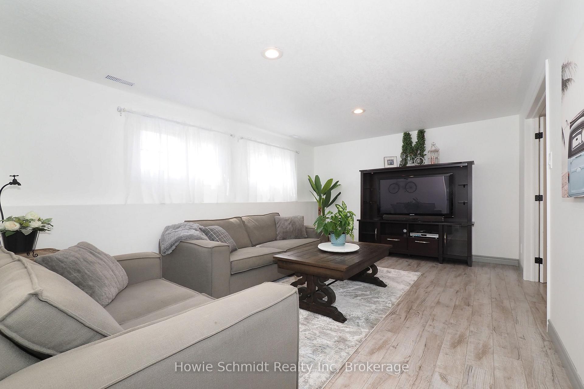Photo 15 of 182 Mitchell Street, North Dumfries, Ayr — HOMEH