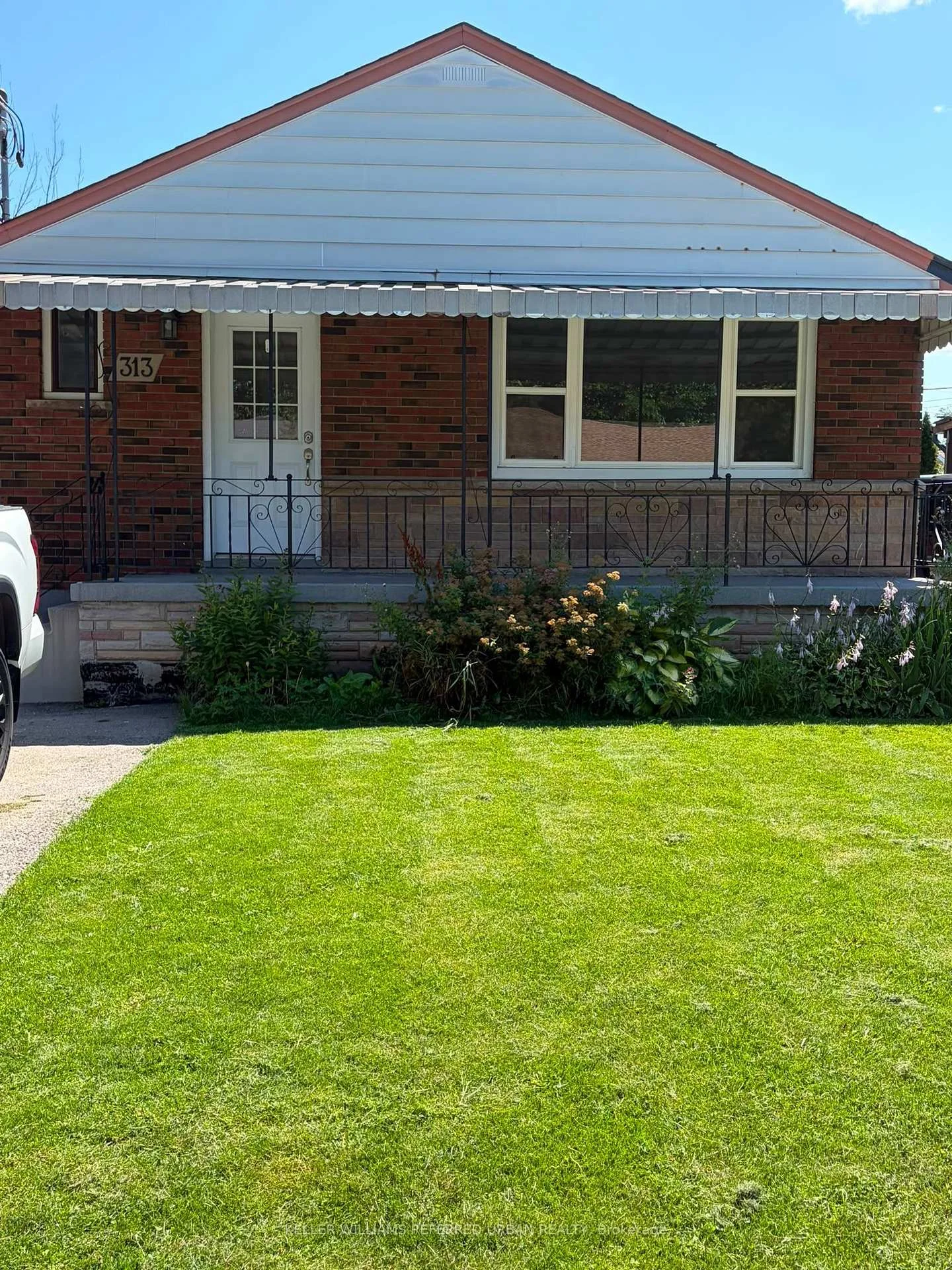 Photo 4 of 313 East 33rd Street, Hamilton, Macassa — HOMEH
