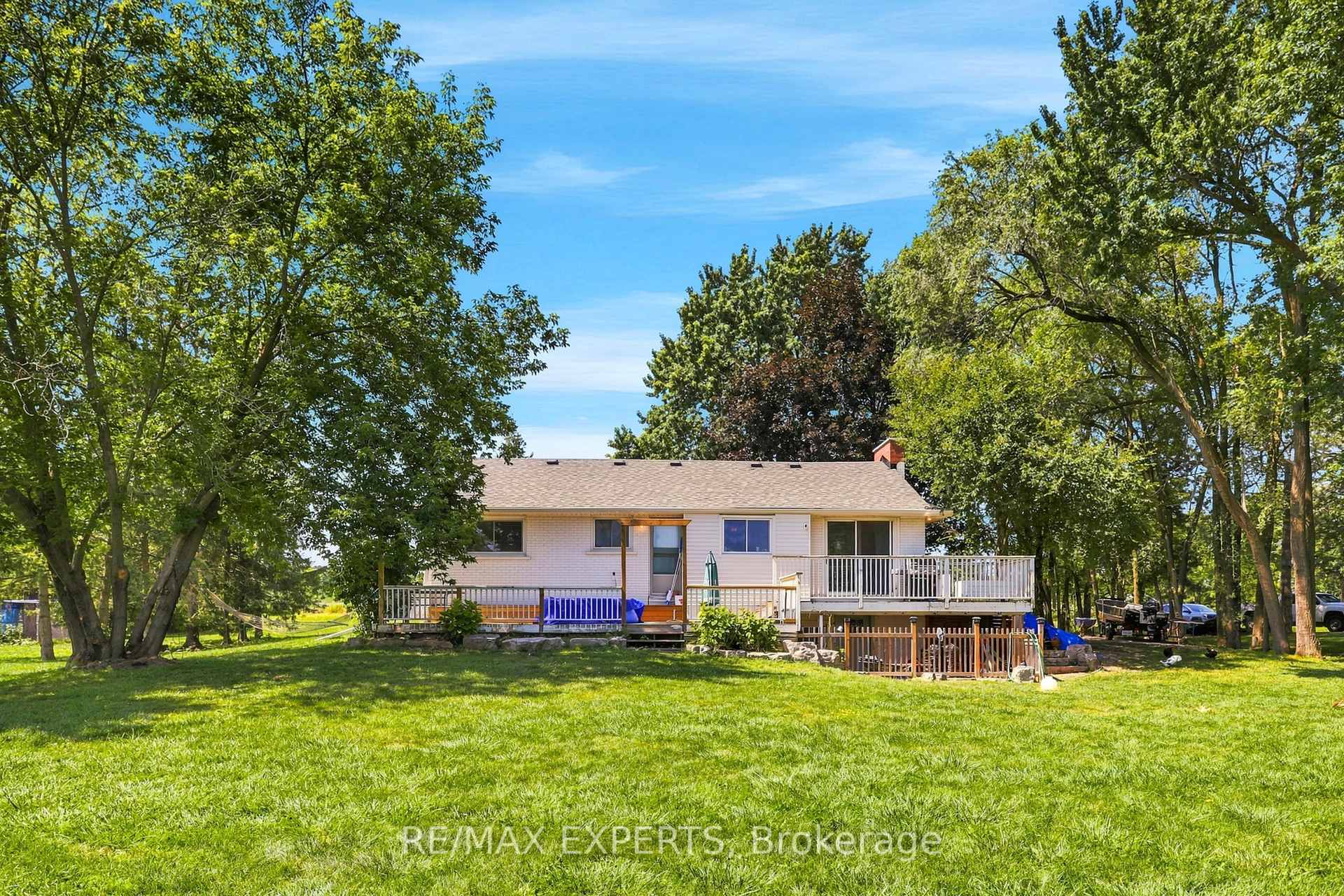 Photo 34 of 2724 8 Side Road, Burlington, Rural Burlington — HOMEH