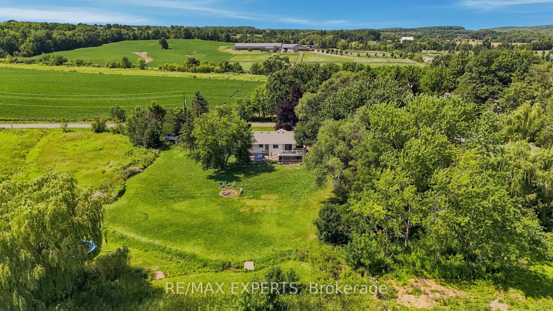 Photo 39 of 2724 8 Side Road, Burlington, Rural Burlington — HOMEH