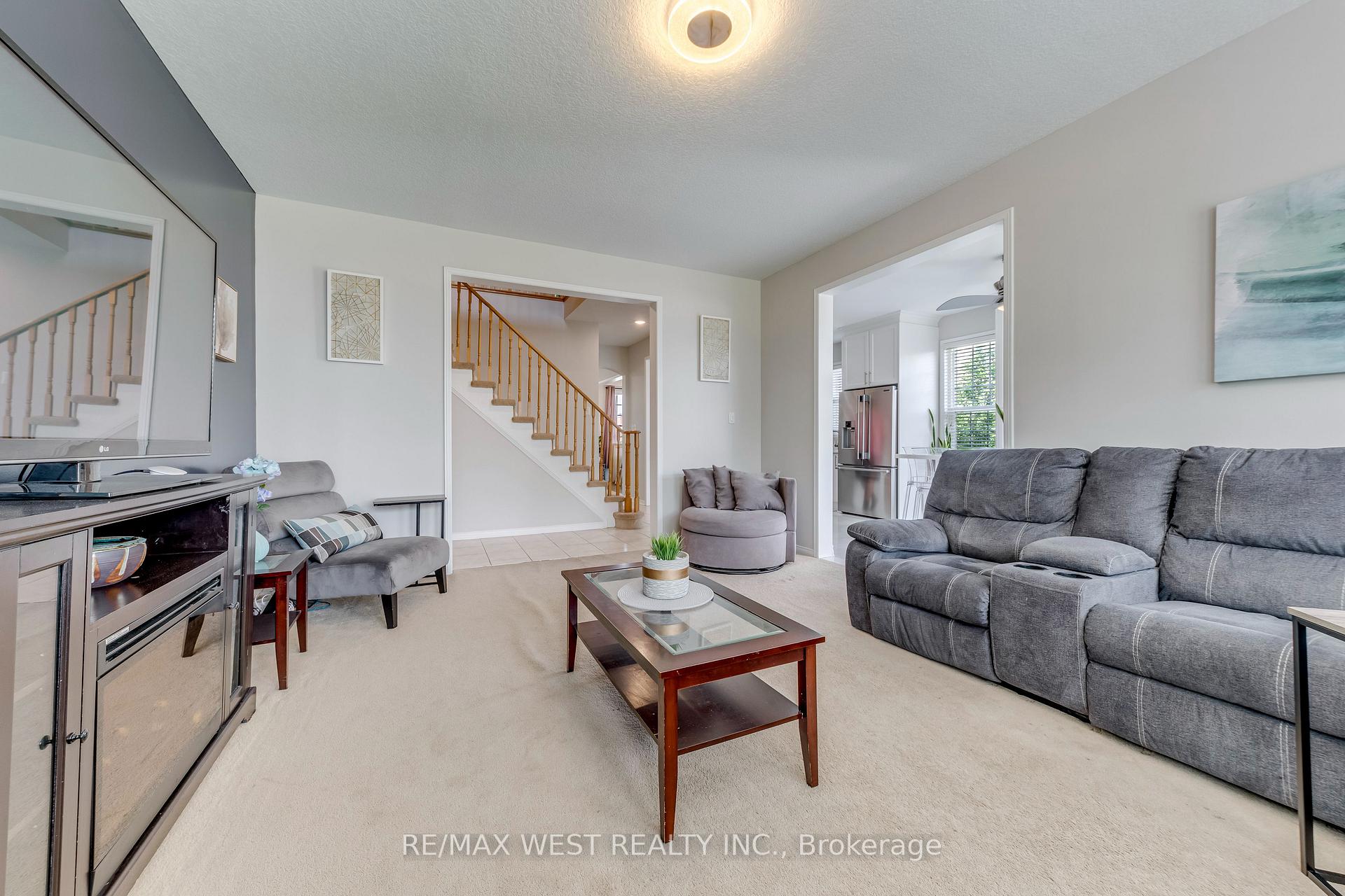 Photo 9 of 1 Avedisian Street, Brantford, Empire South — HOMEH