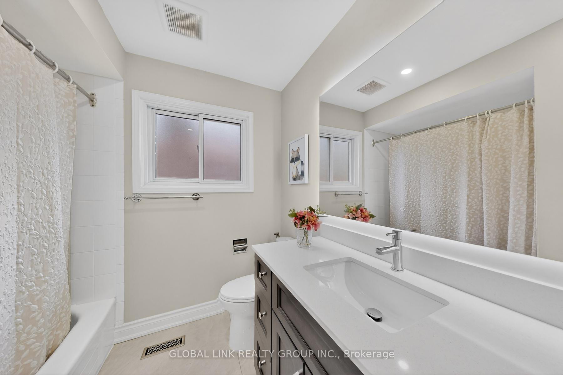 Photo 21 of Upper 2141 Galena Crescent, Oakville, Wedgewood Creek — HOMEH