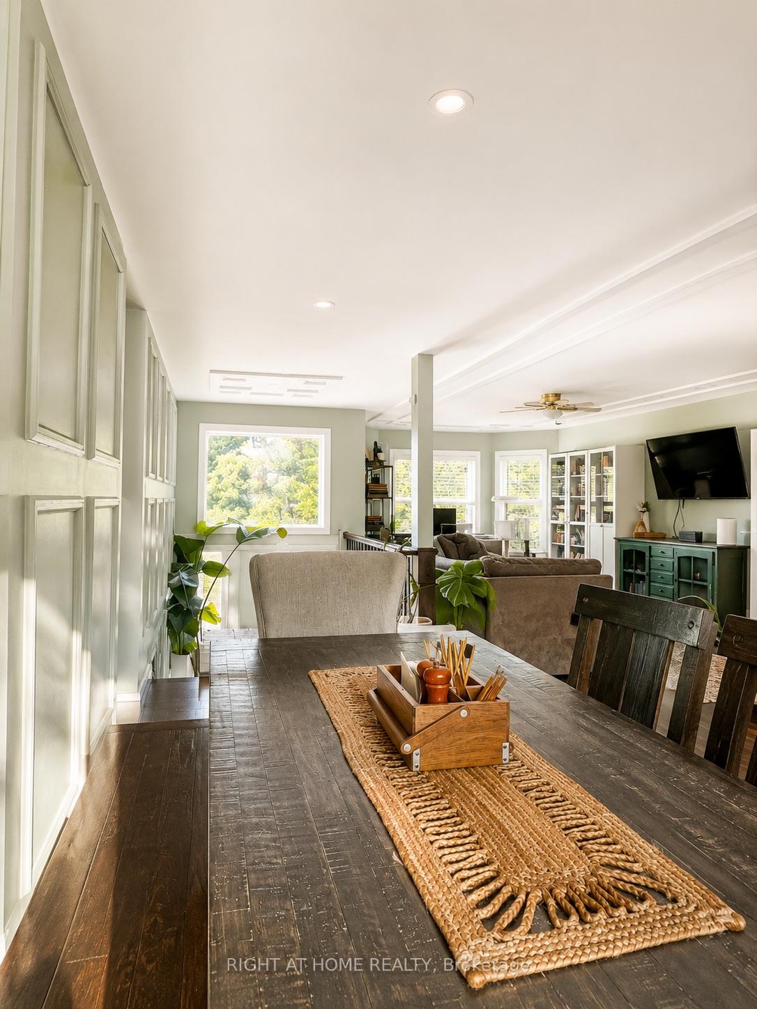 Photo 5 of 2610 Leonard Street, Innisfil, Rural Innisfil — HOMEH
