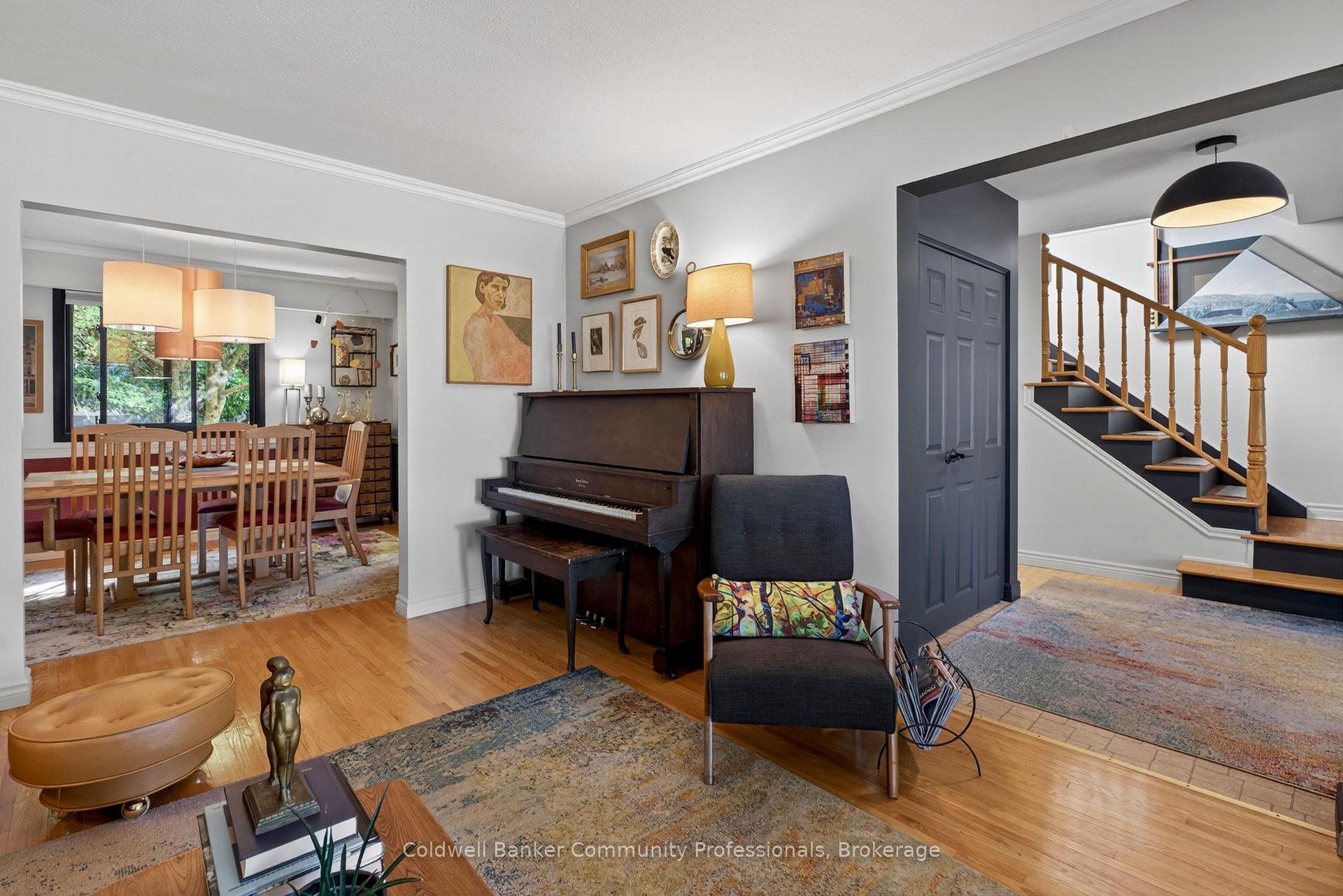 Photo 10 of 28 Ramsgate Drive, Hamilton, Stoney Creek — HOMEH