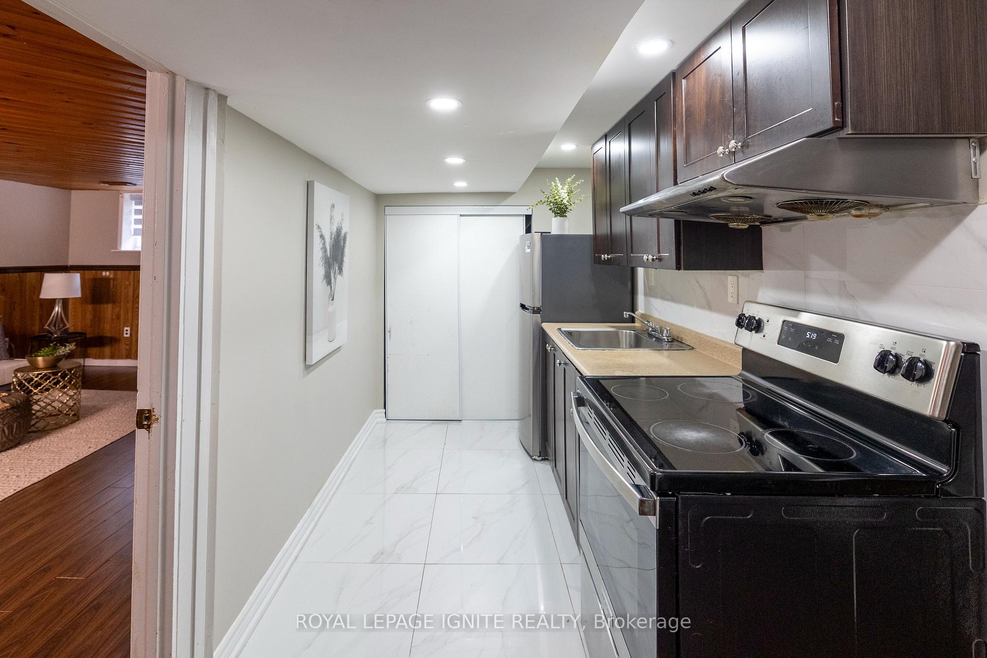 Photo 17 of 803 Fairview Avenue, Pickering, Bay Ridges — HOMEH