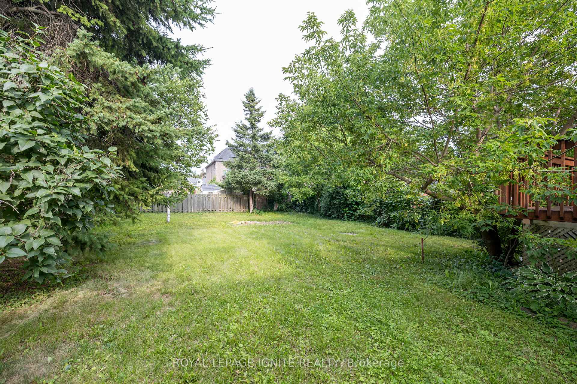 Photo 26 of 803 Fairview Avenue, Pickering, Bay Ridges — HOMEH