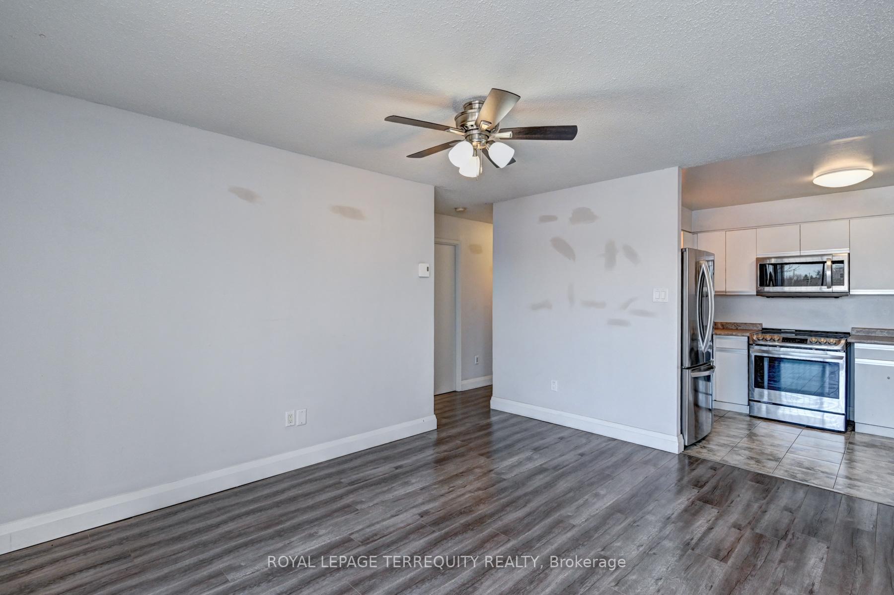 Photo 7 of Unit 307, 276 Eiwo Court, Waterloo, Lexington — HOMEH