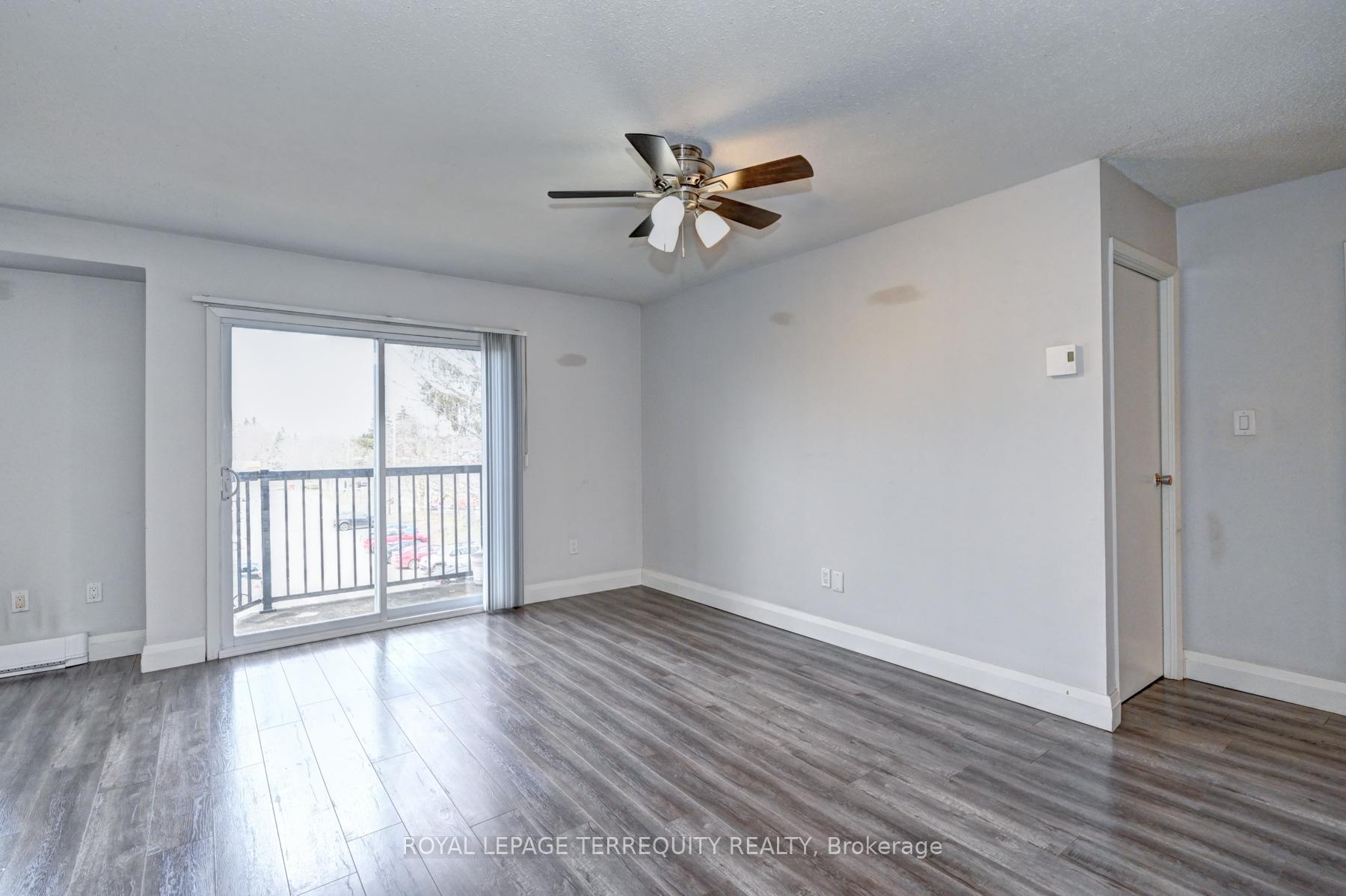 Photo 8 of Unit 307, 276 Eiwo Court, Waterloo, Lexington — HOMEH