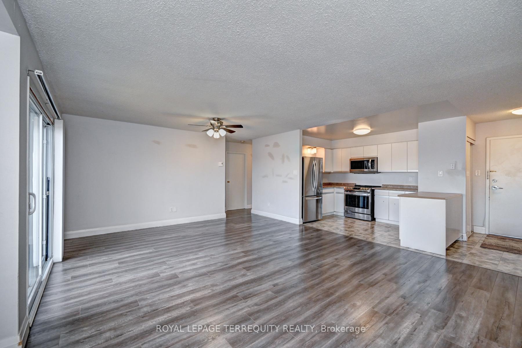 Photo 13 of Unit 307, 276 Eiwo Court, Waterloo, Lexington — HOMEH