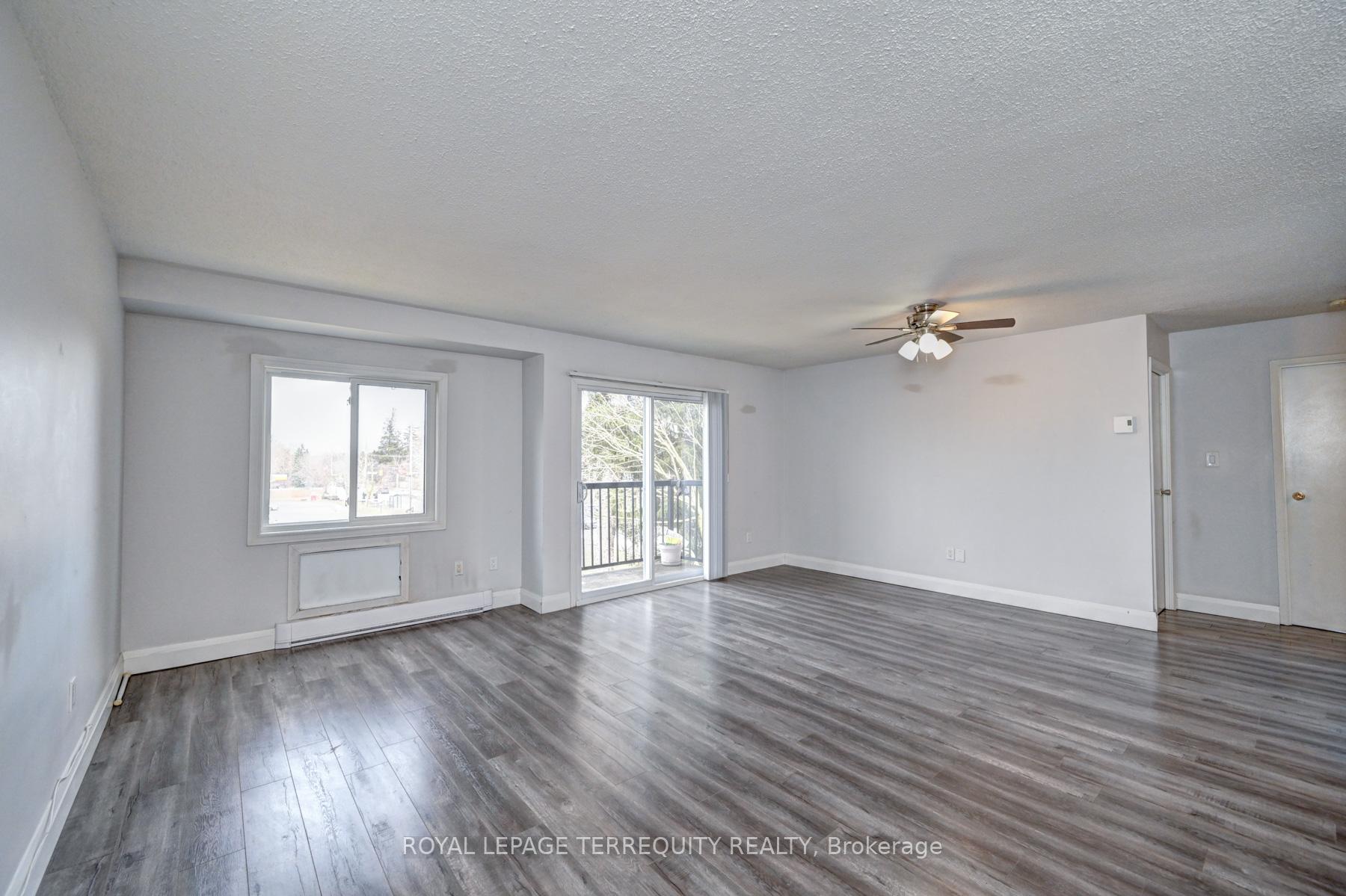 Photo 16 of Unit 307, 276 Eiwo Court, Waterloo, Lexington — HOMEH