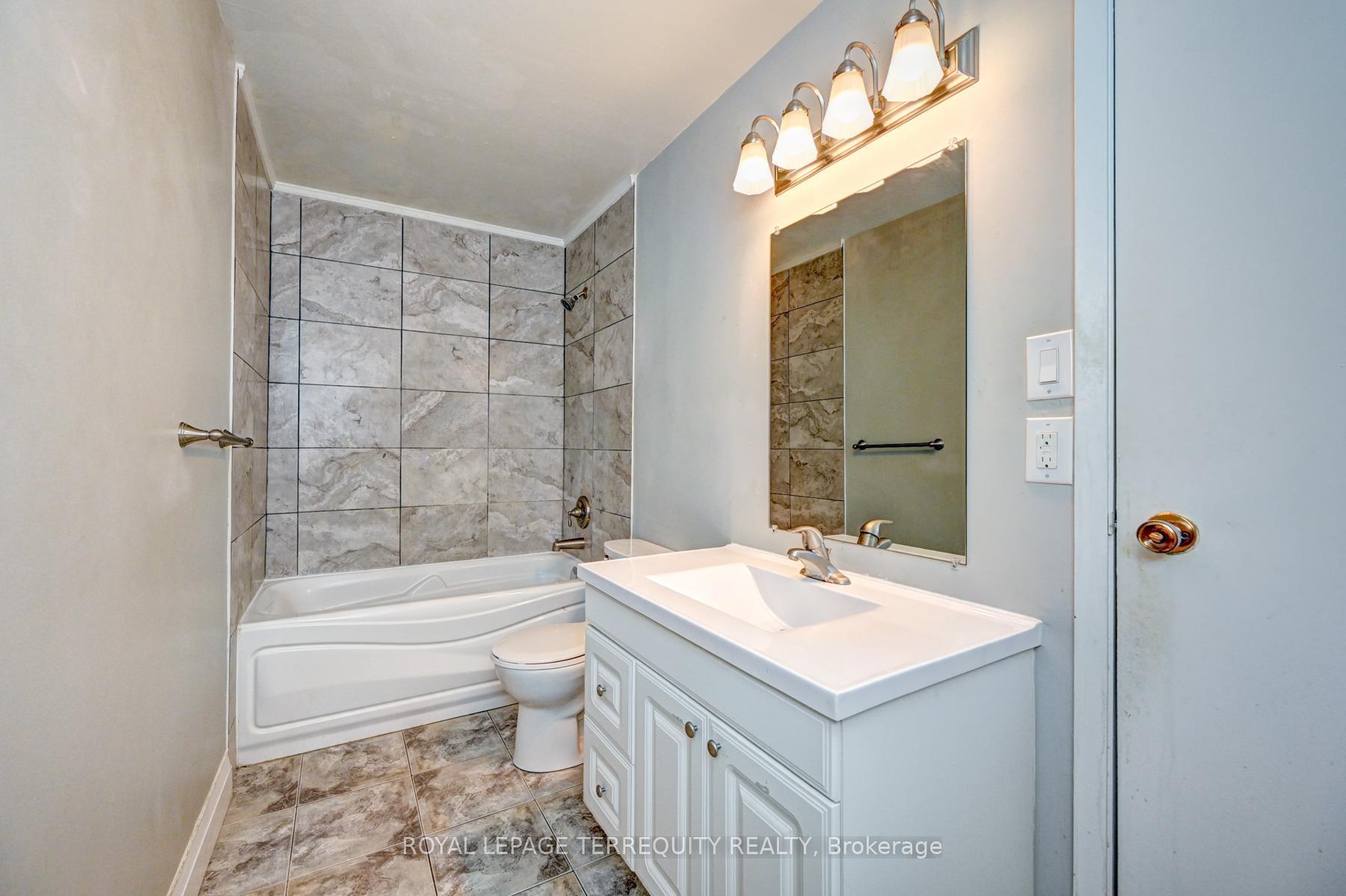Photo 25 of Unit 307, 276 Eiwo Court, Waterloo, Lexington — HOMEH