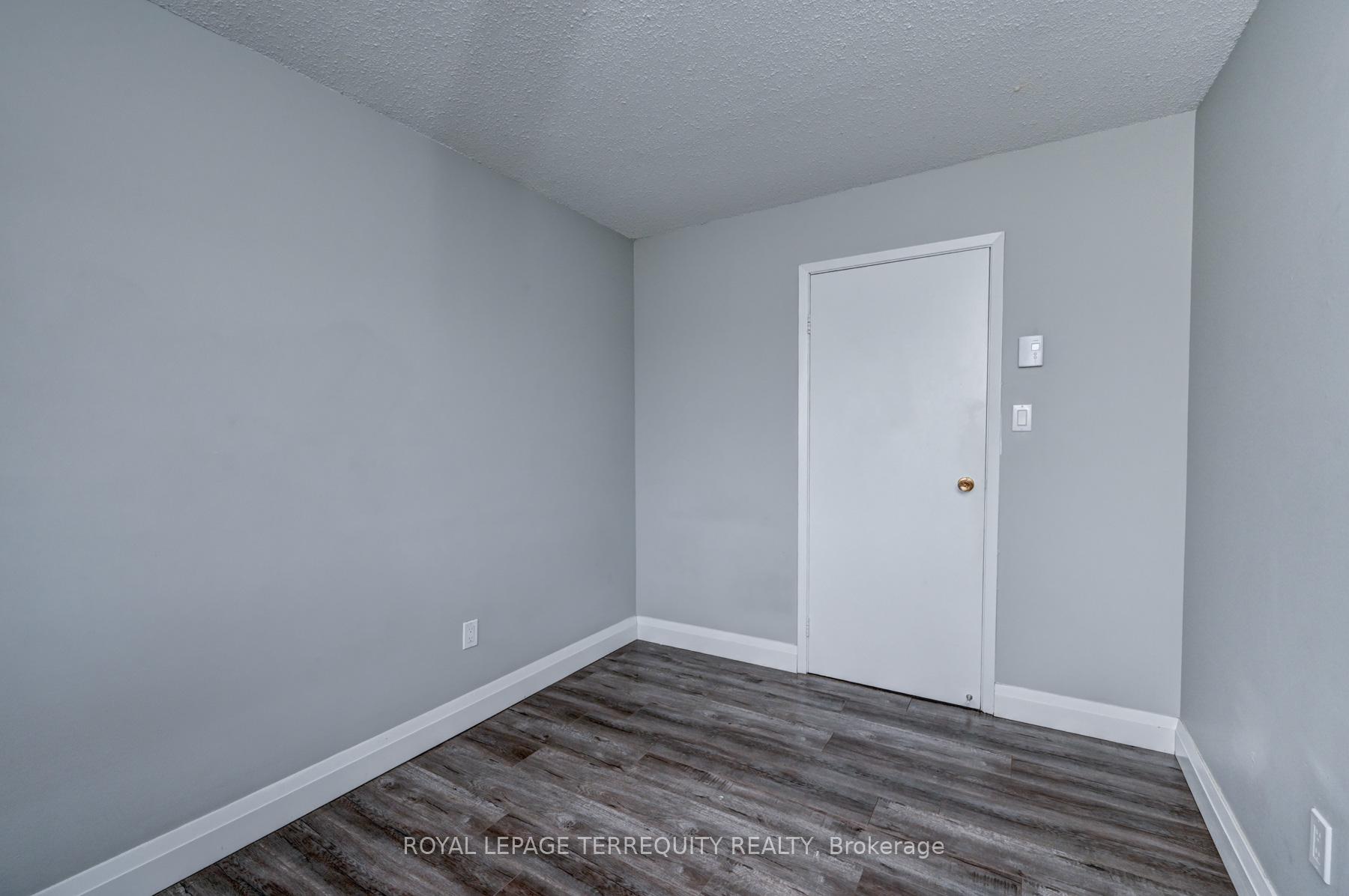 Photo 31 of Unit 307, 276 Eiwo Court, Waterloo, Lexington — HOMEH