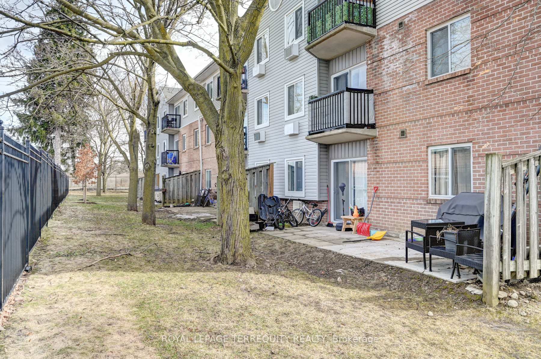 Photo 37 of Unit 307, 276 Eiwo Court, Waterloo, Lexington — HOMEH