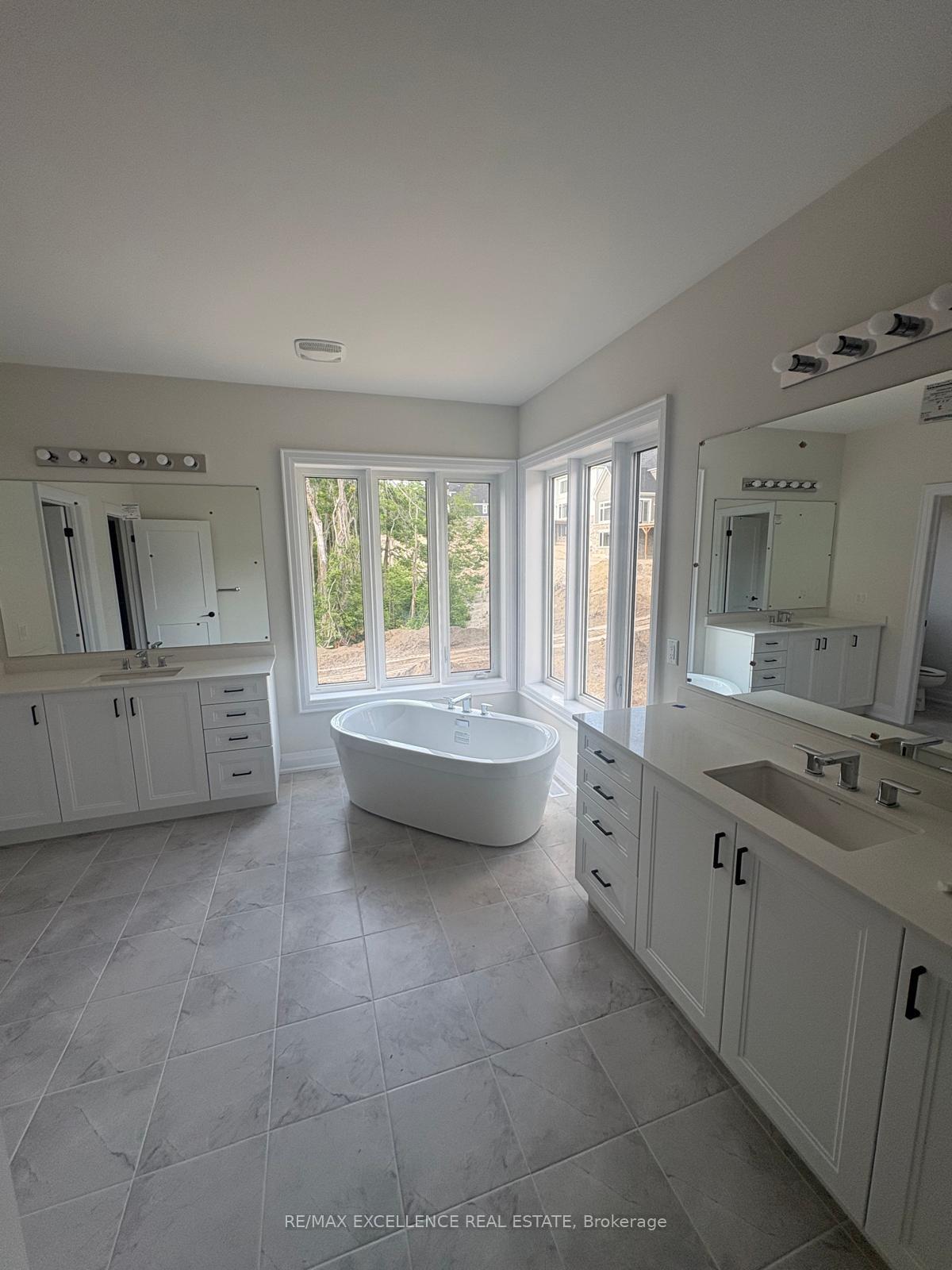 Photo 14 of 62 Pearsall Place, Oro-Medonte, Rural Oro-Medonte — HOMEH