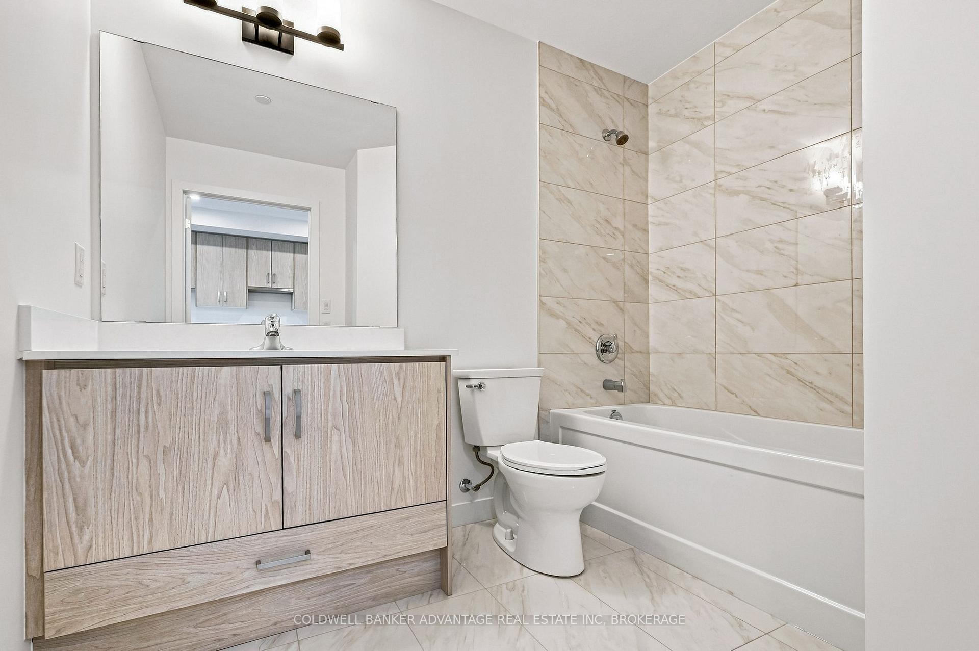 Photo 18 of Unit 815, 461 Green Road, Hamilton, Stoney Creek — HOMEH