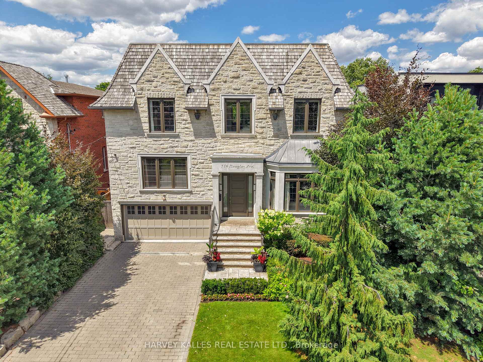 Photo 2 of 516 Douglas Avenue, Toronto, Bedford Park-Nortown — HOMEH