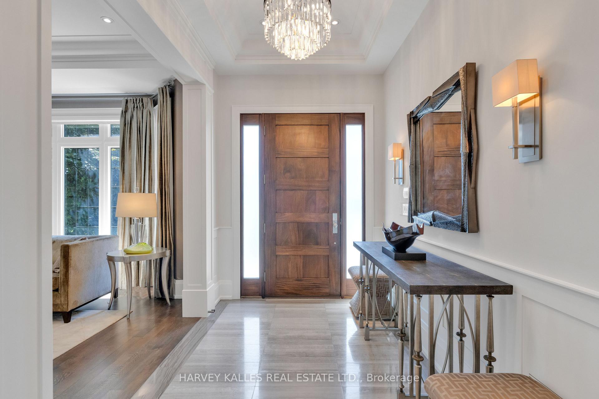 Photo 4 of 516 Douglas Avenue, Toronto, Bedford Park-Nortown — HOMEH