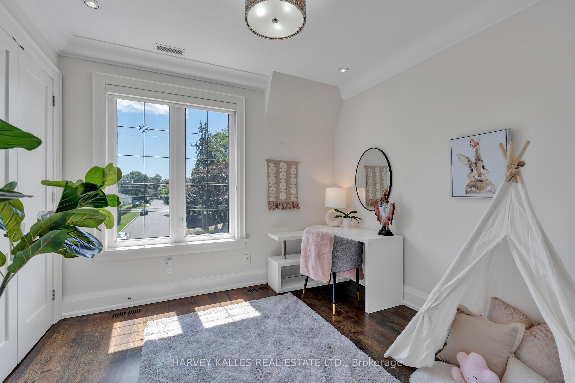 Photo 32 of 516 Douglas Avenue, Toronto, Bedford Park-Nortown — HOMEH