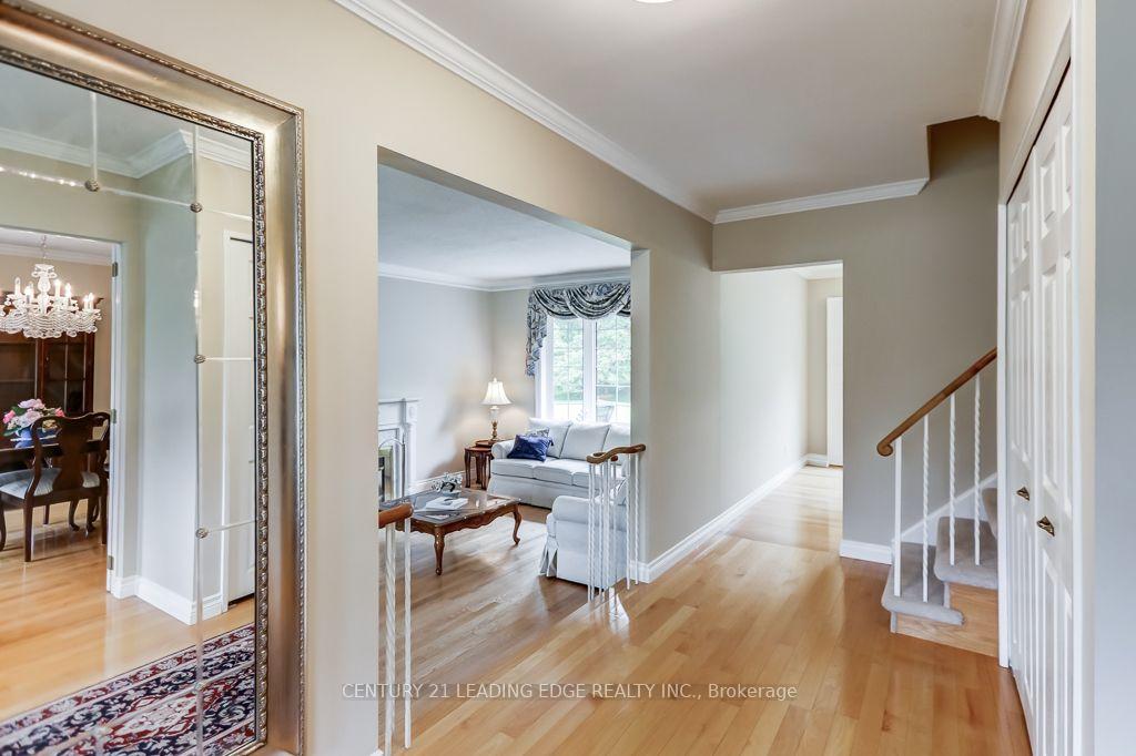 Photo 5 of 55 Drakefield Road, Markham, Bullock — HOMEH