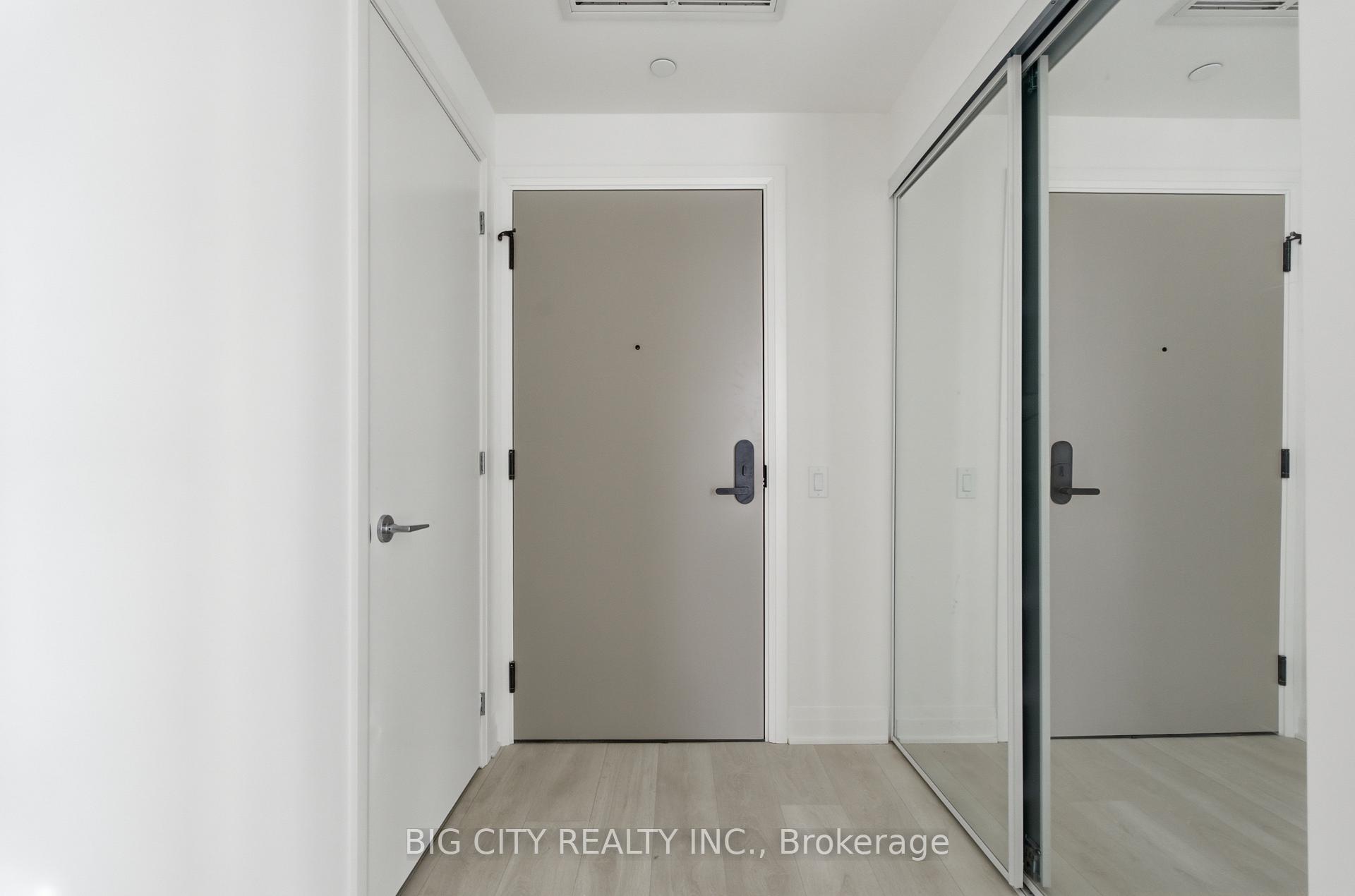 Photo 1 of Unit 1002, 25 Frederick Todd Way, Toronto, Thorncliffe Park — HOMEH