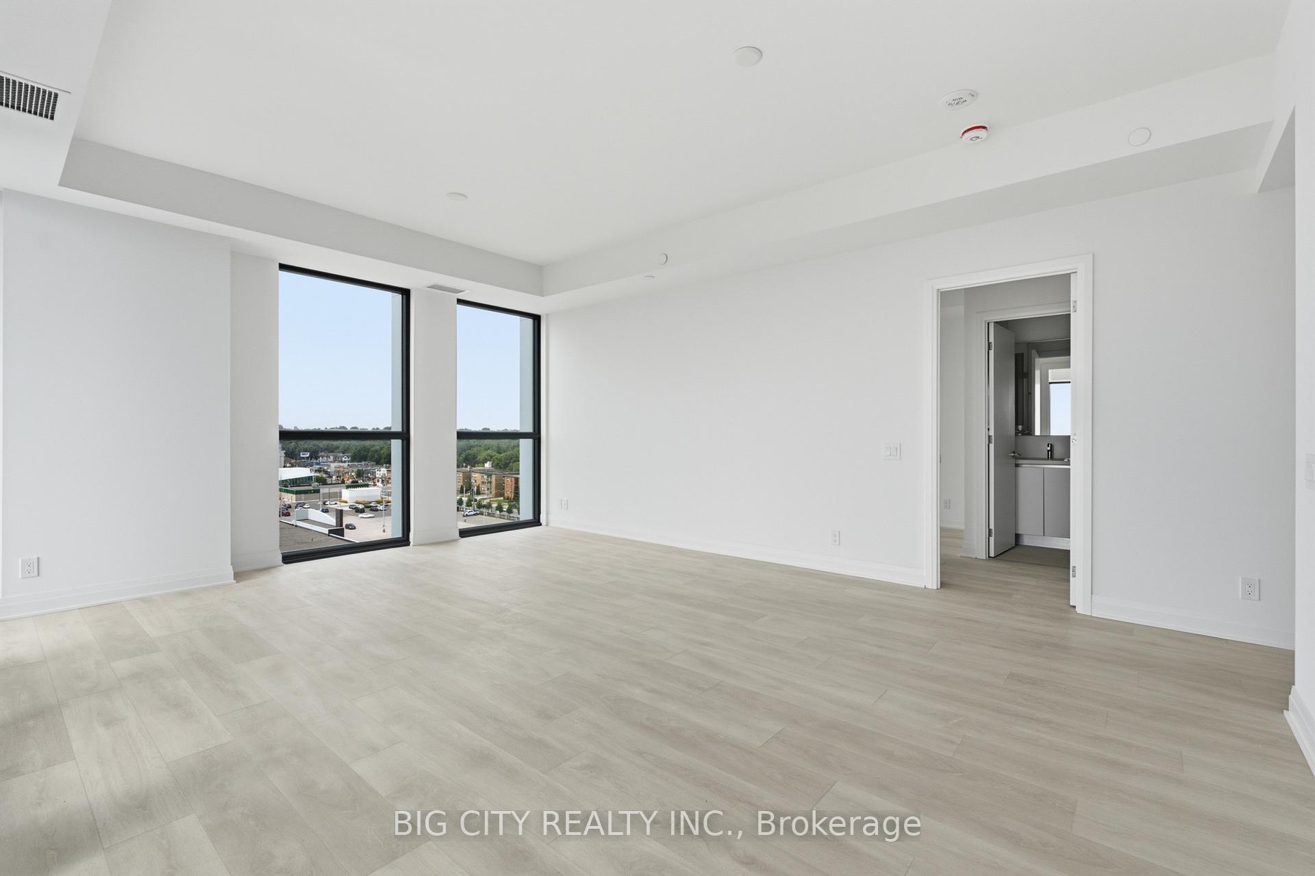 Photo 4 of Unit 1002, 25 Frederick Todd Way, Toronto, Thorncliffe Park — HOMEH