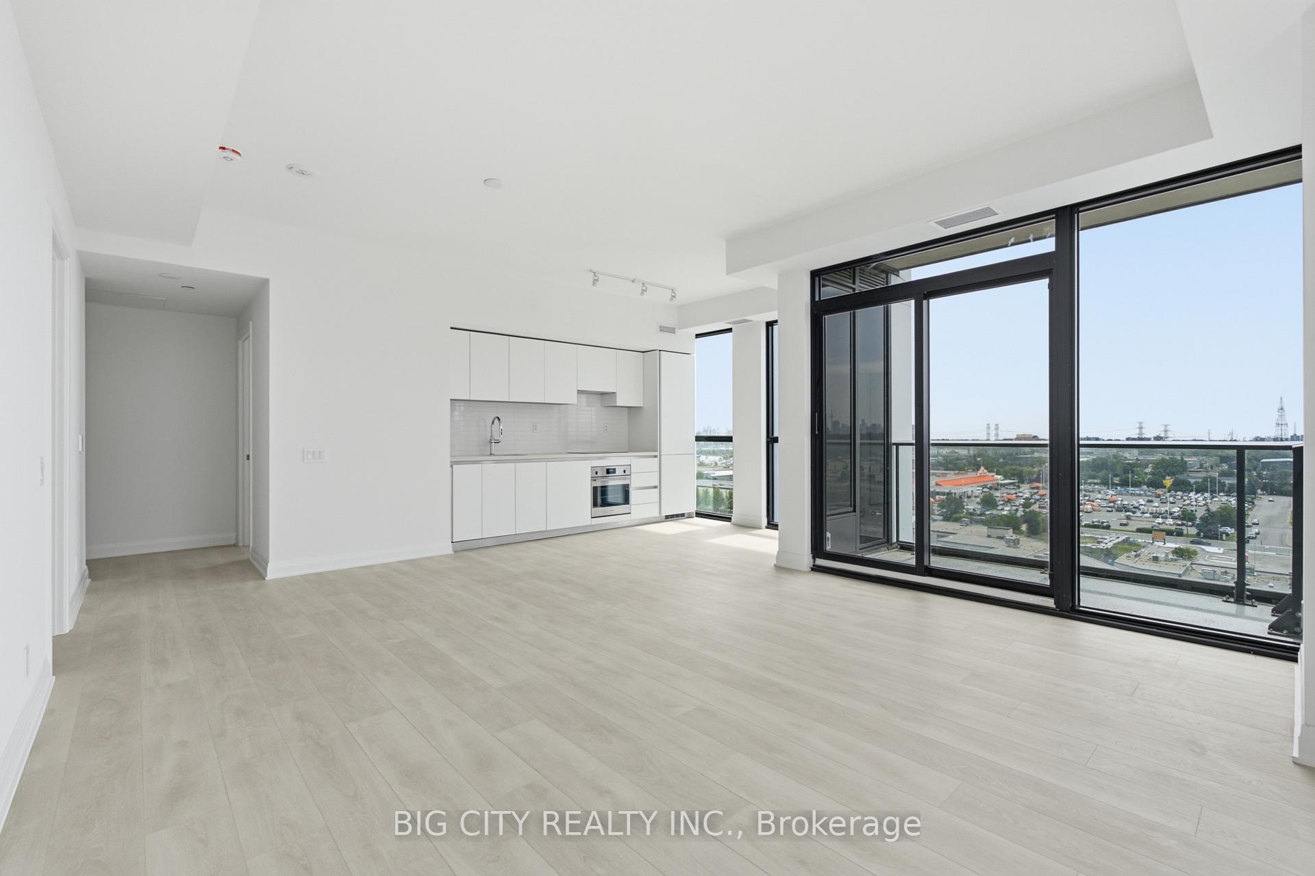 Photo 7 of Unit 1002, 25 Frederick Todd Way, Toronto, Thorncliffe Park — HOMEH