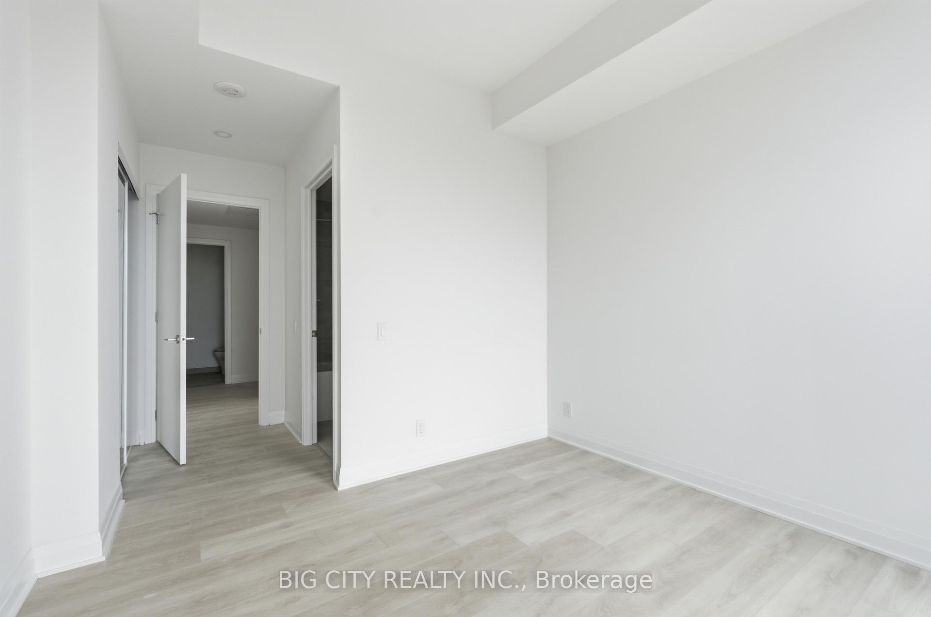 Photo 12 of Unit 1002, 25 Frederick Todd Way, Toronto, Thorncliffe Park — HOMEH