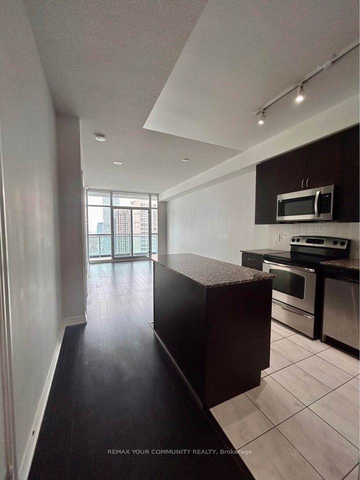 Photo 4 of Unit 2511, 223 Webb Drive, Mississauga, City Centre — HOMEH