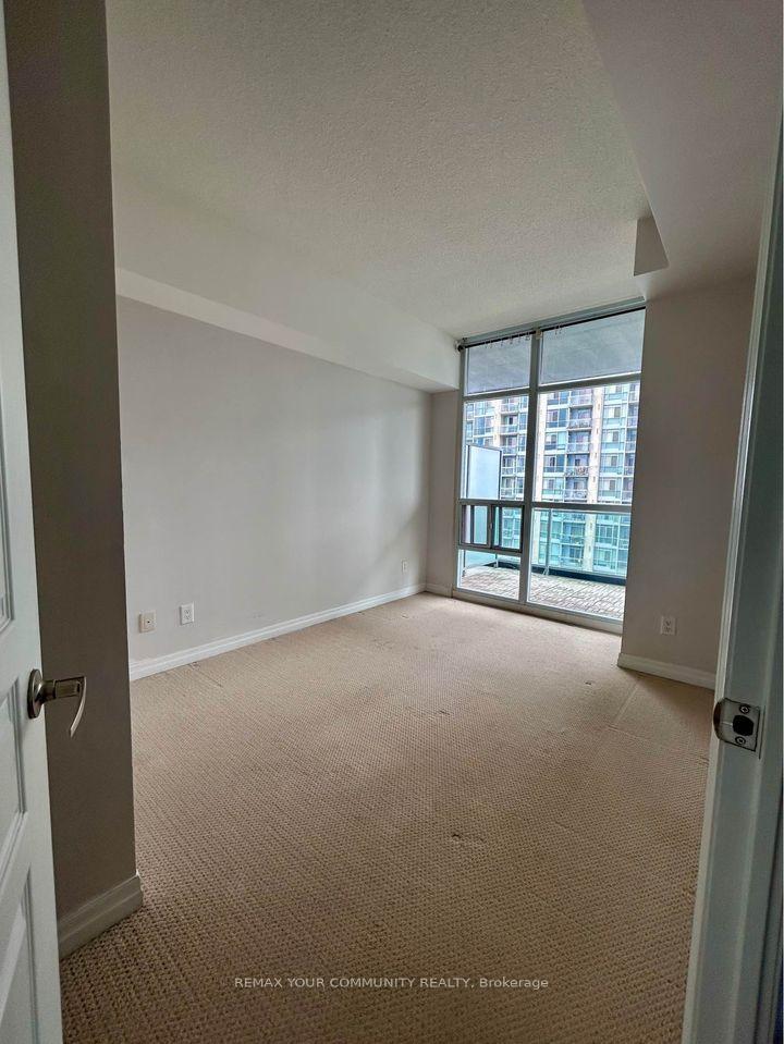 Photo 8 of Unit 2511, 223 Webb Drive, Mississauga, City Centre — HOMEH