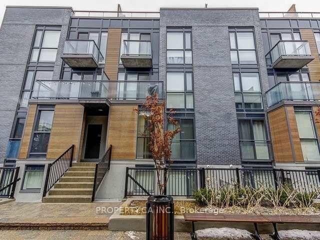 Front of Unit 702, 15 Sousa Mendes Street
