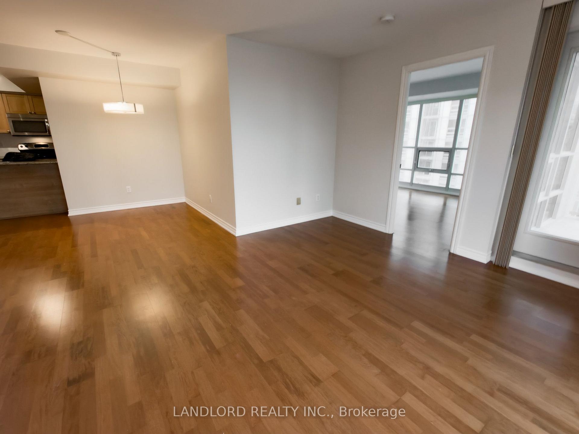 Photo 9 of Unit 2802, 761 Bay Street, Toronto, Bay Street Corridor — HOMEH