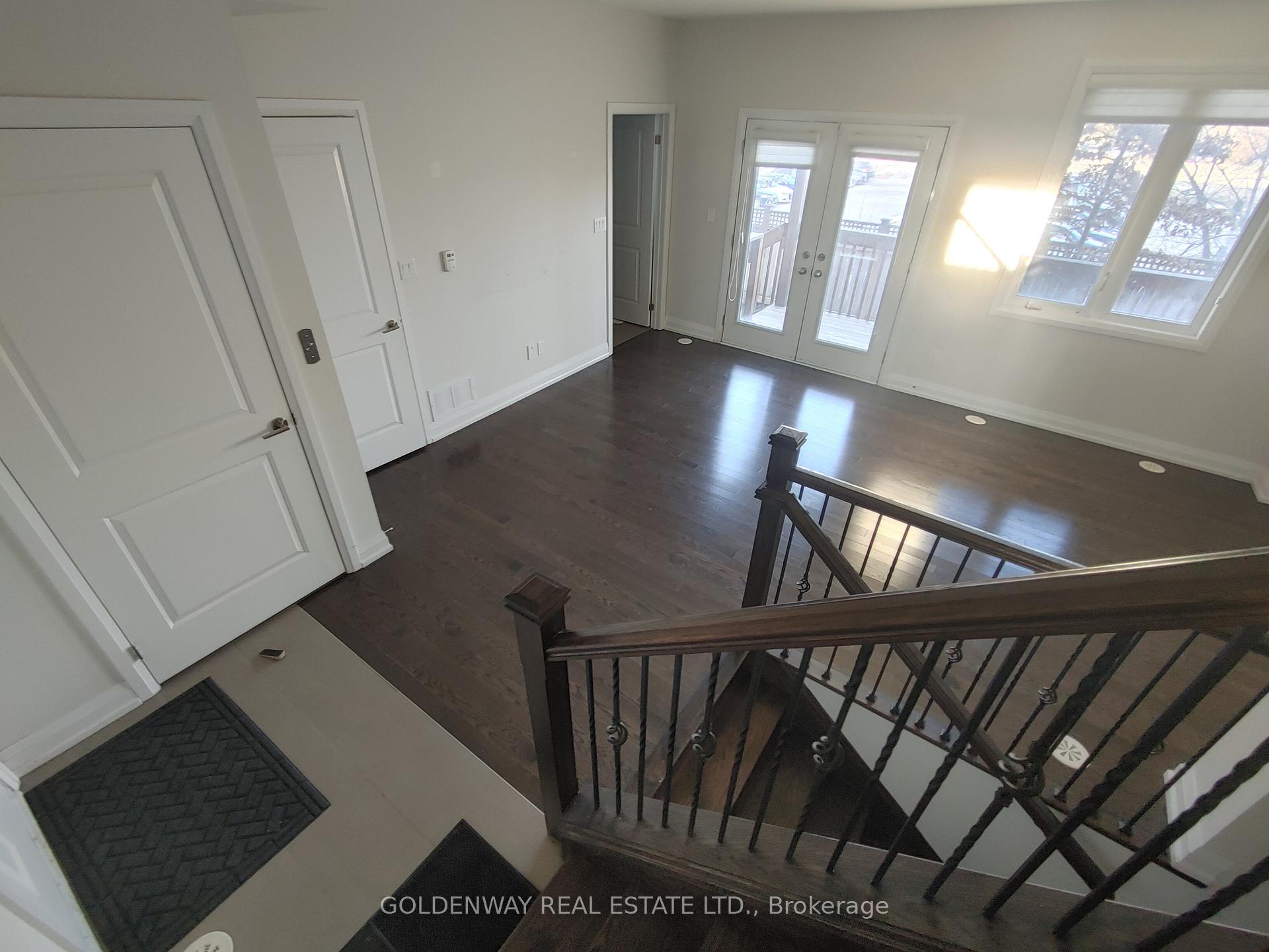 Photo 9 of 9 Caseley Way, Markham, Unionville — HOMEH