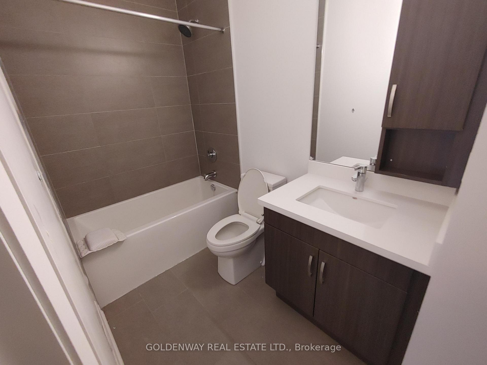 Photo 13 of 9 Caseley Way, Markham, Unionville — HOMEH