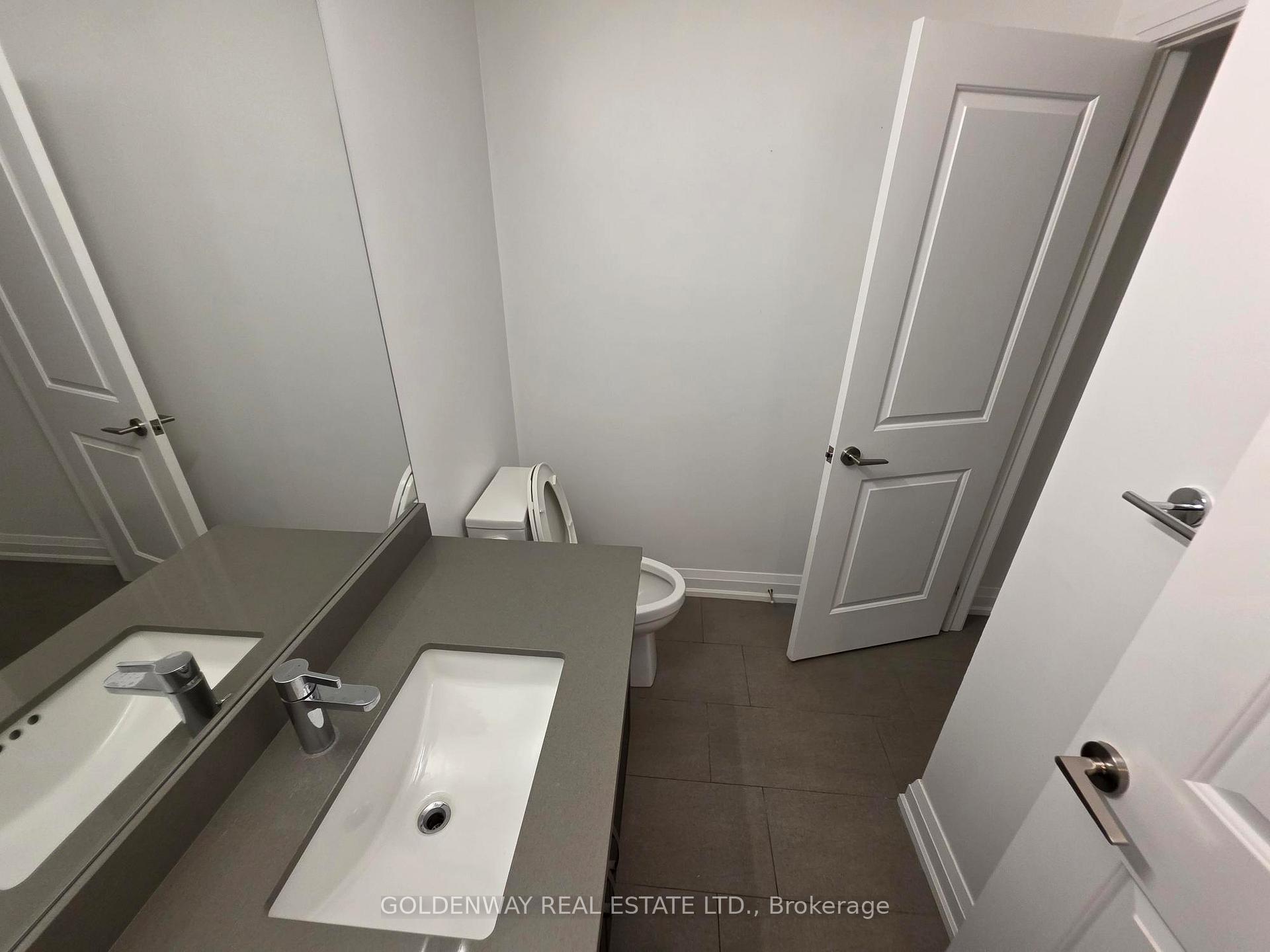Photo 6 of 9 Caseley Way, Markham, Unionville — HOMEH