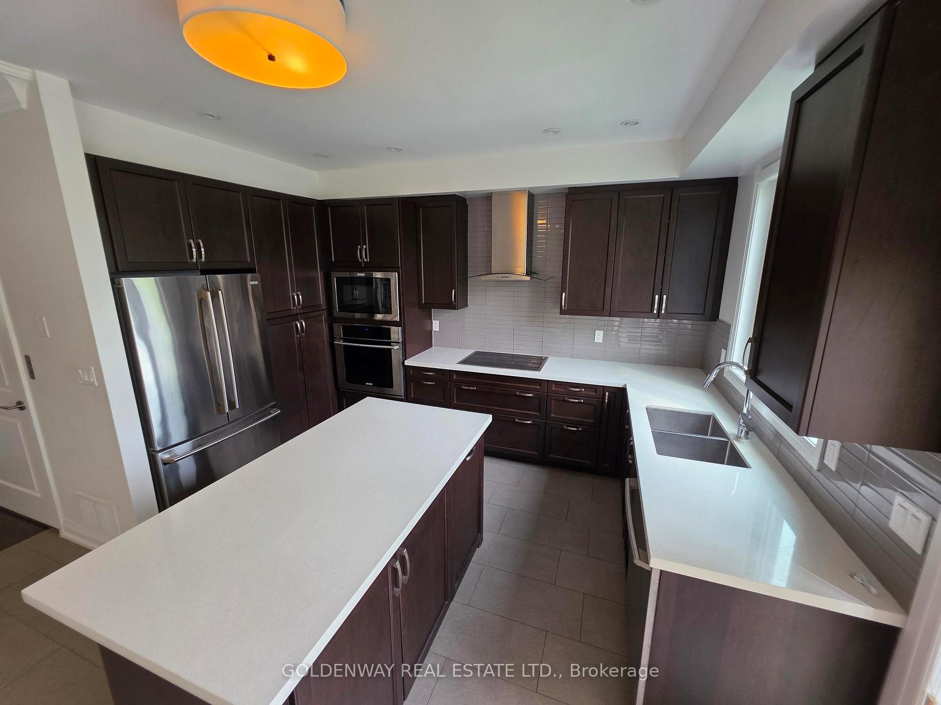 Photo 10 of 9 Caseley Way, Markham, Unionville — HOMEH