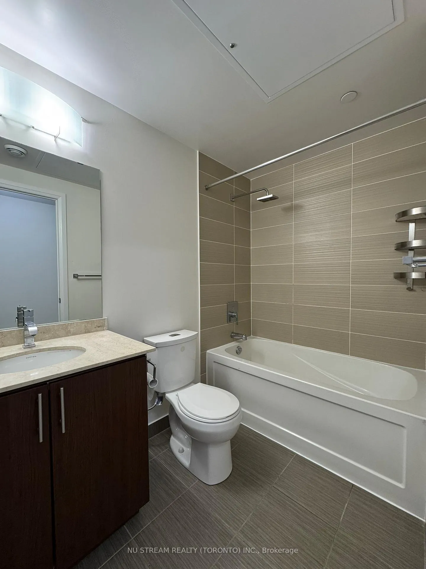 Photo 12 of Unit 2525, 7161 Yonge Street, Markham, Grandview — HOMEH