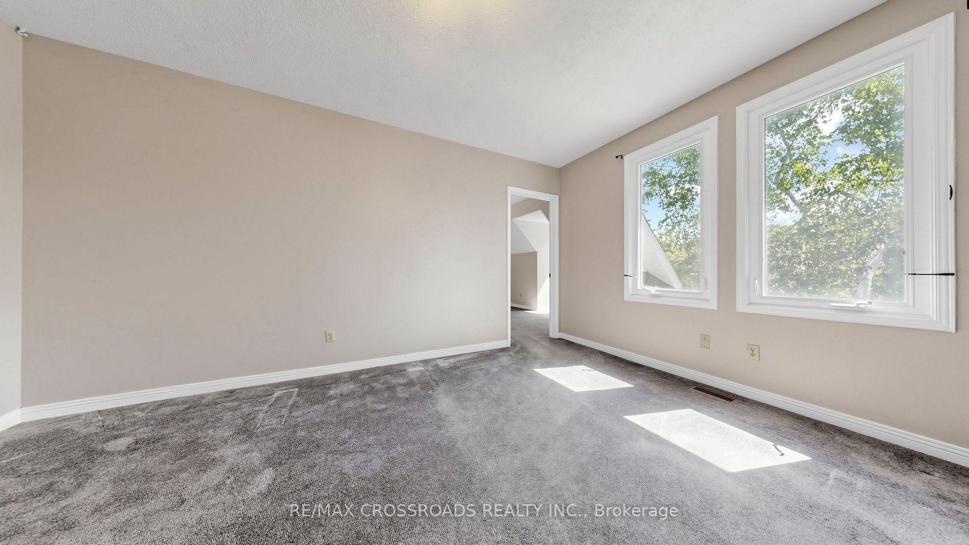Photo 26 of 1 Redwood Lane, Markham, Unionville — HOMEH