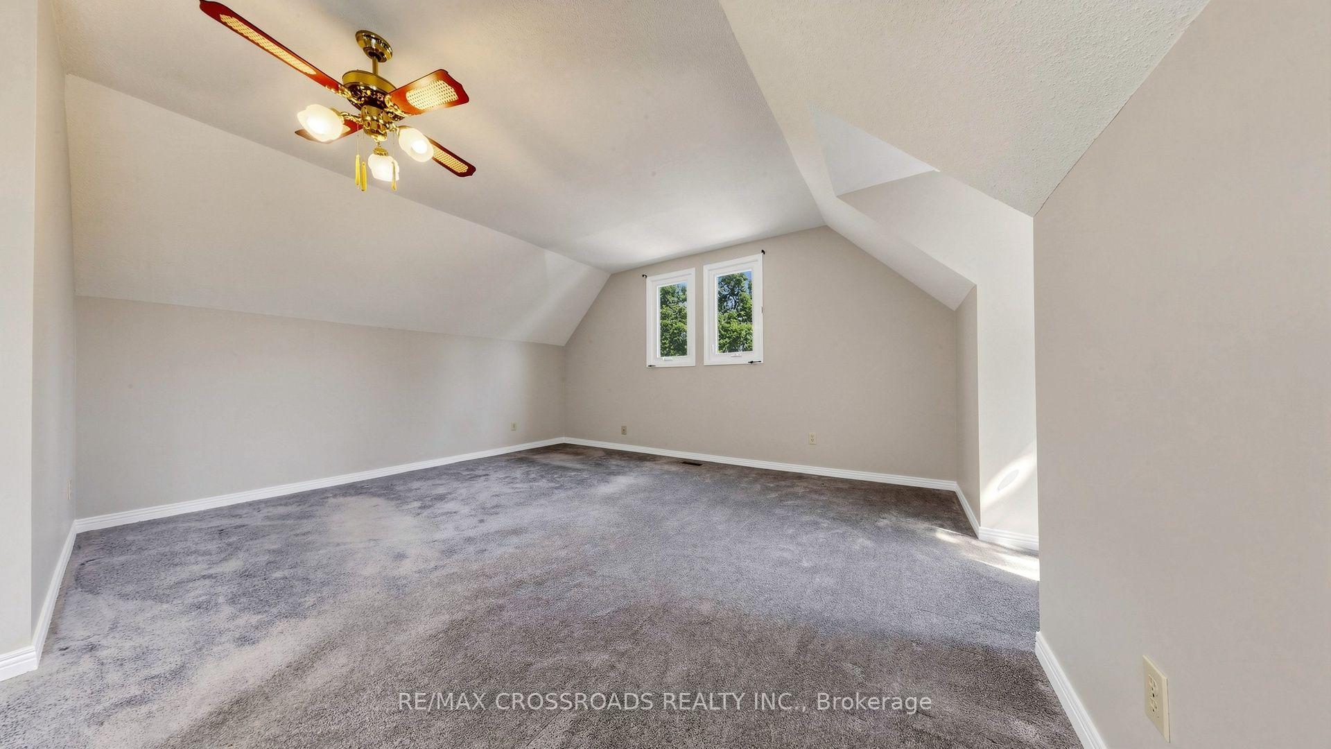 Photo 27 of 1 Redwood Lane, Markham, Unionville — HOMEH