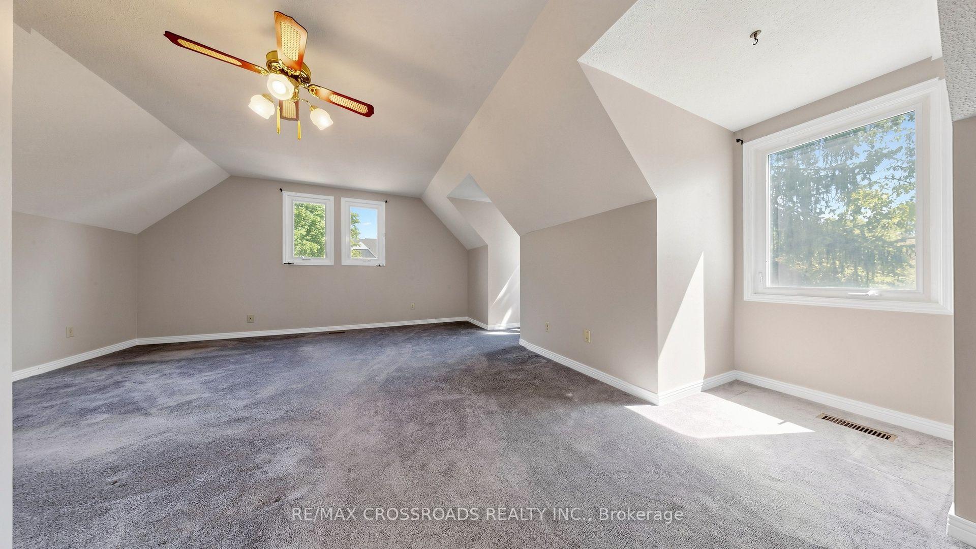 Photo 28 of 1 Redwood Lane, Markham, Unionville — HOMEH