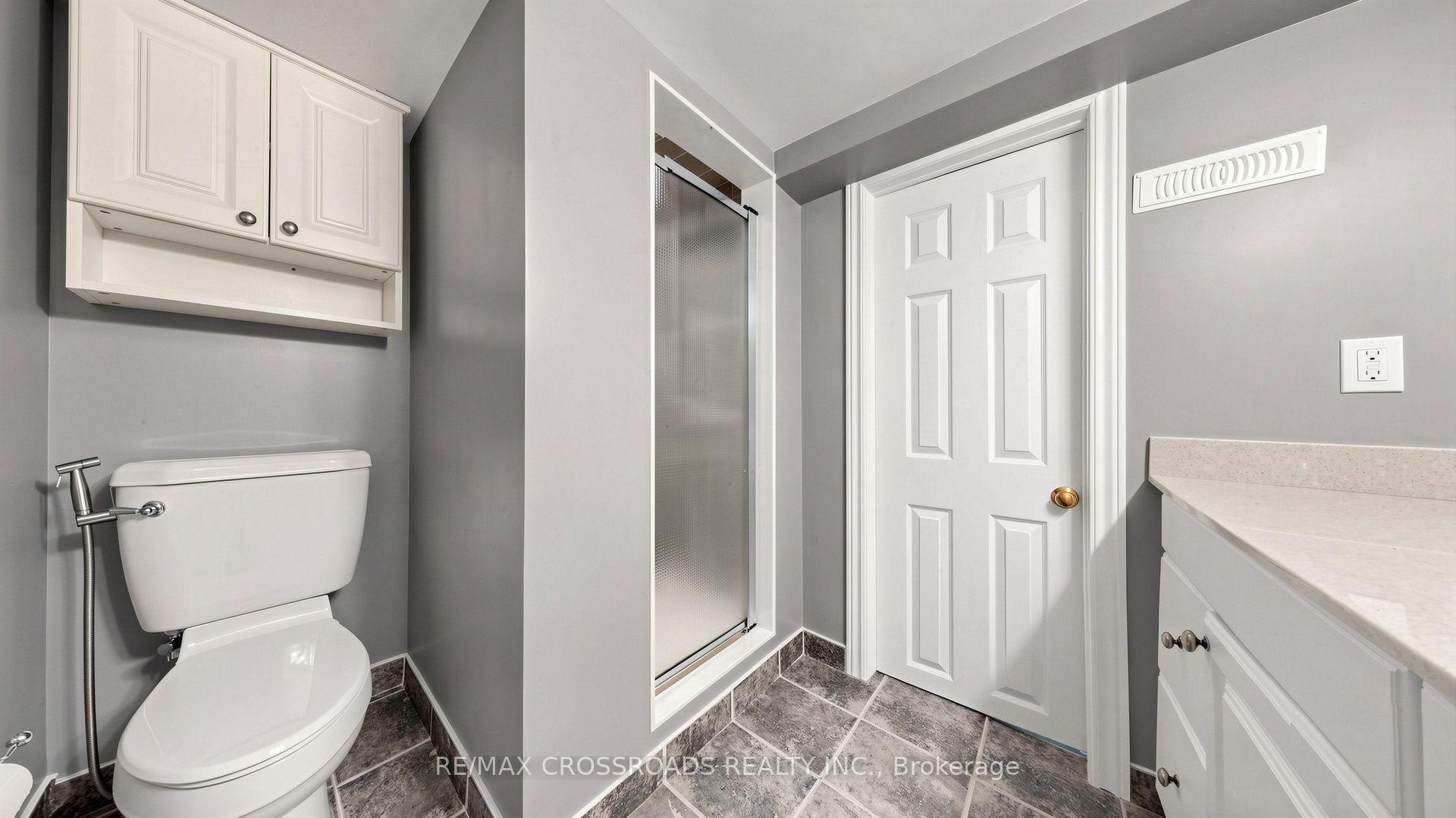 Photo 37 of 1 Redwood Lane, Markham, Unionville — HOMEH