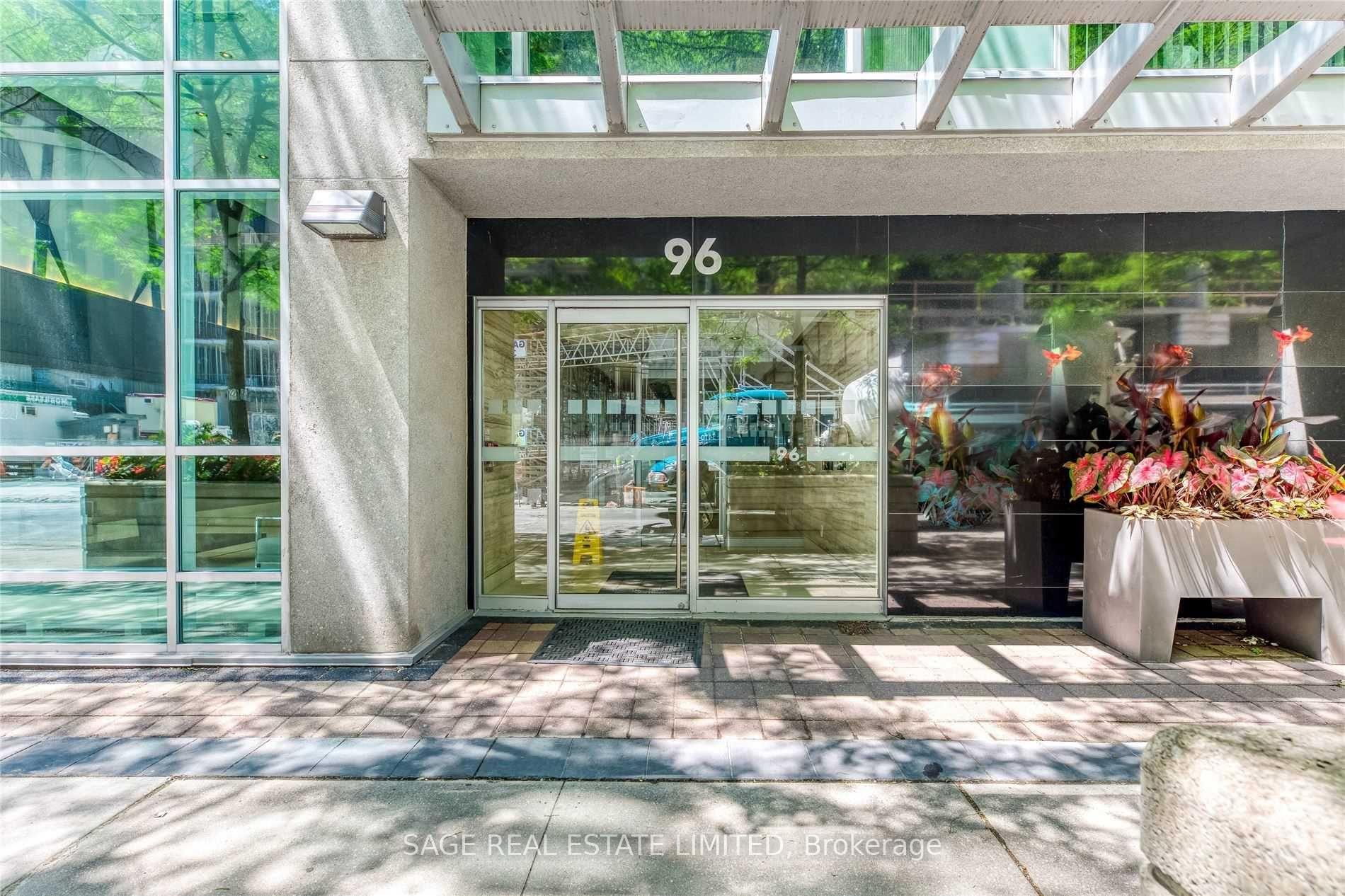 Photo 2 of Unit 914, 96 St Patrick Street, Toronto, Kensington-Chinatown — HOMEH